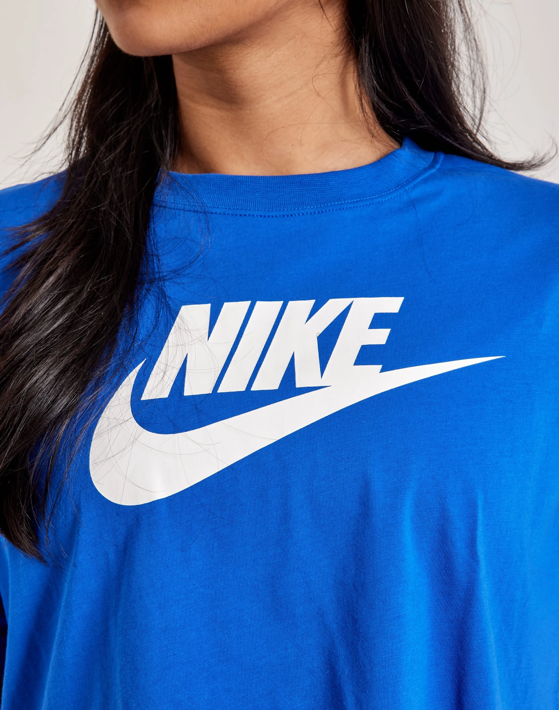 Nike Essential Cropped Logo Tee