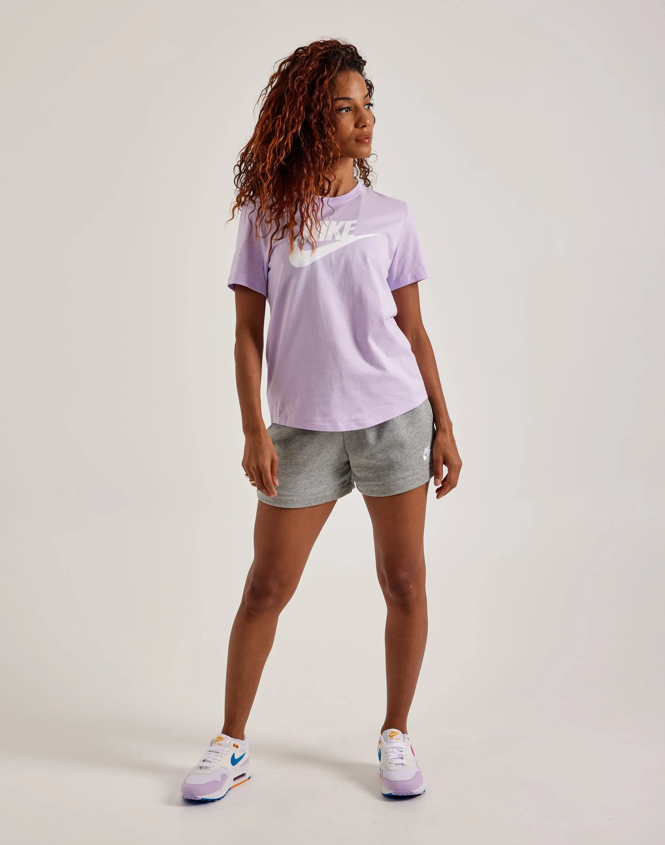 Nike Essential Icon Futura Tee