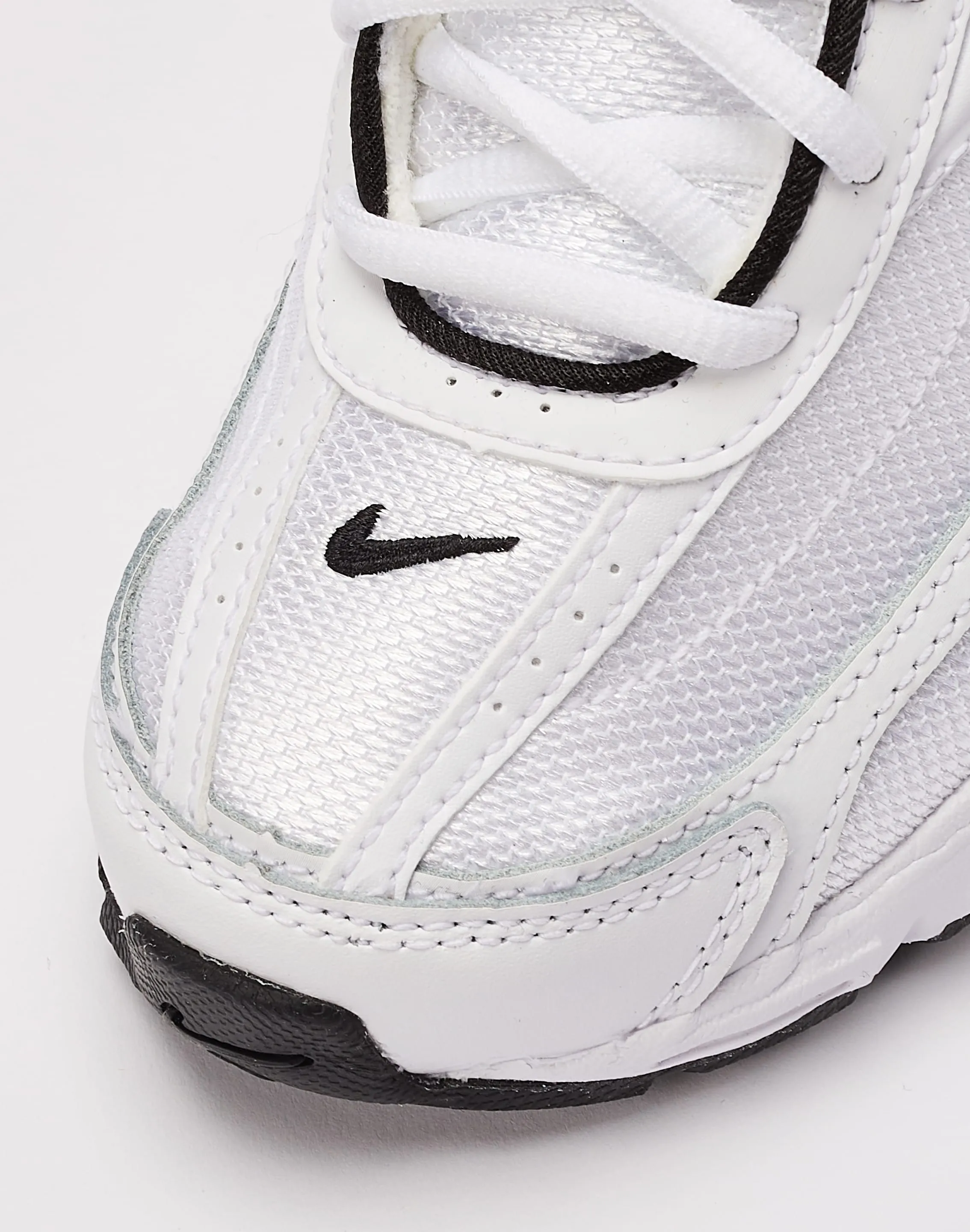 Nike Initiator
