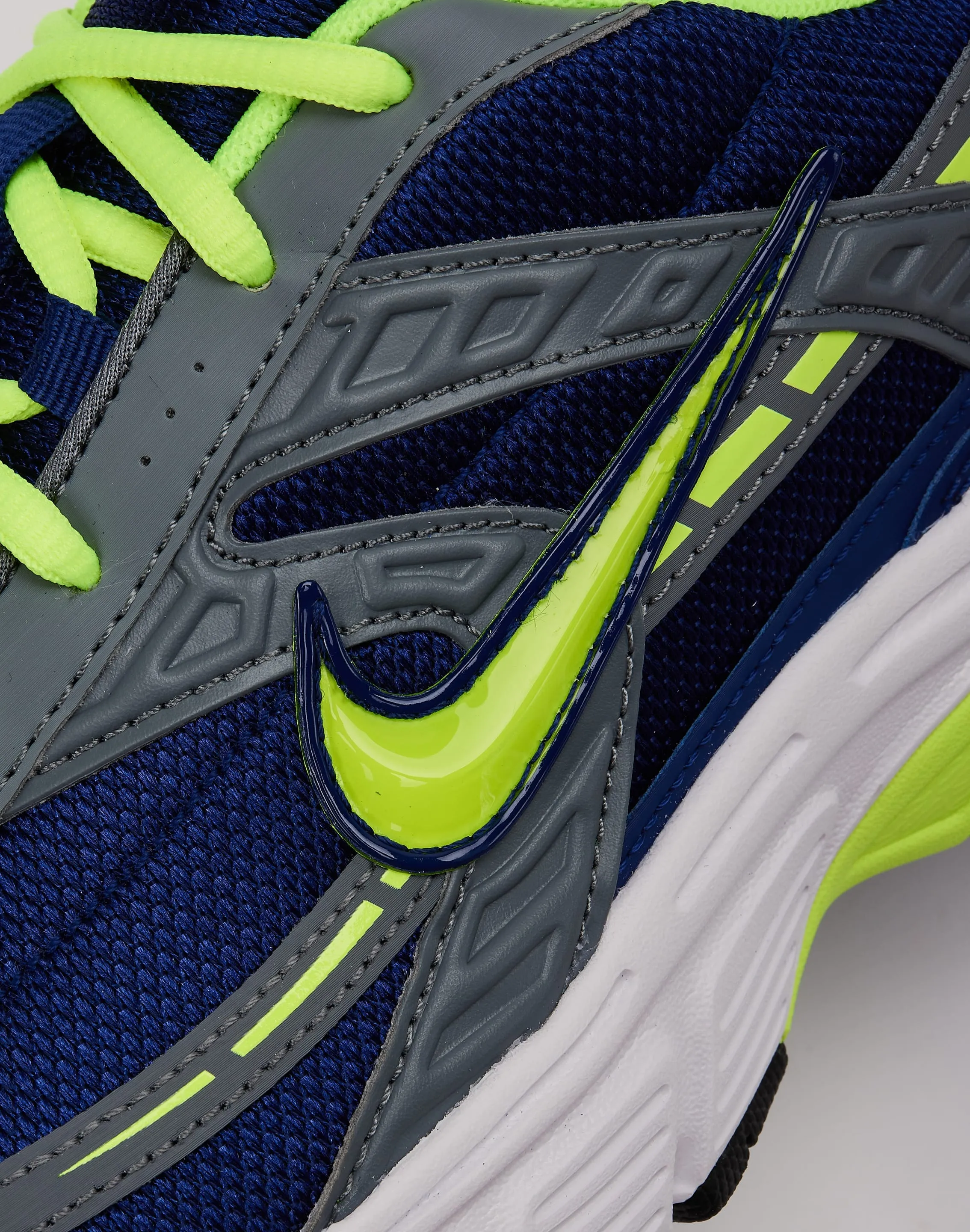 Nike Initiator
