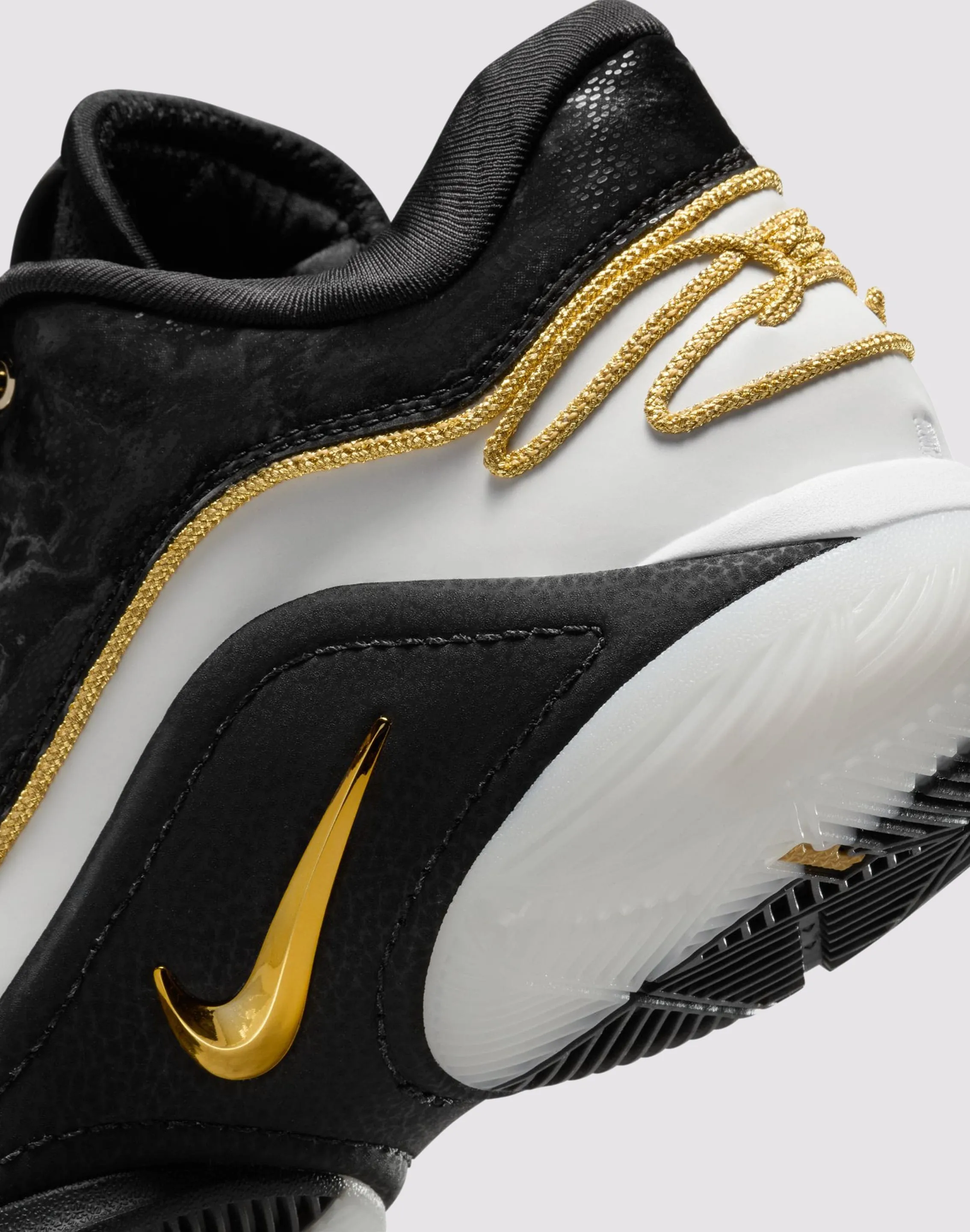 Nike LeBron XXII "Mogul" Basketball