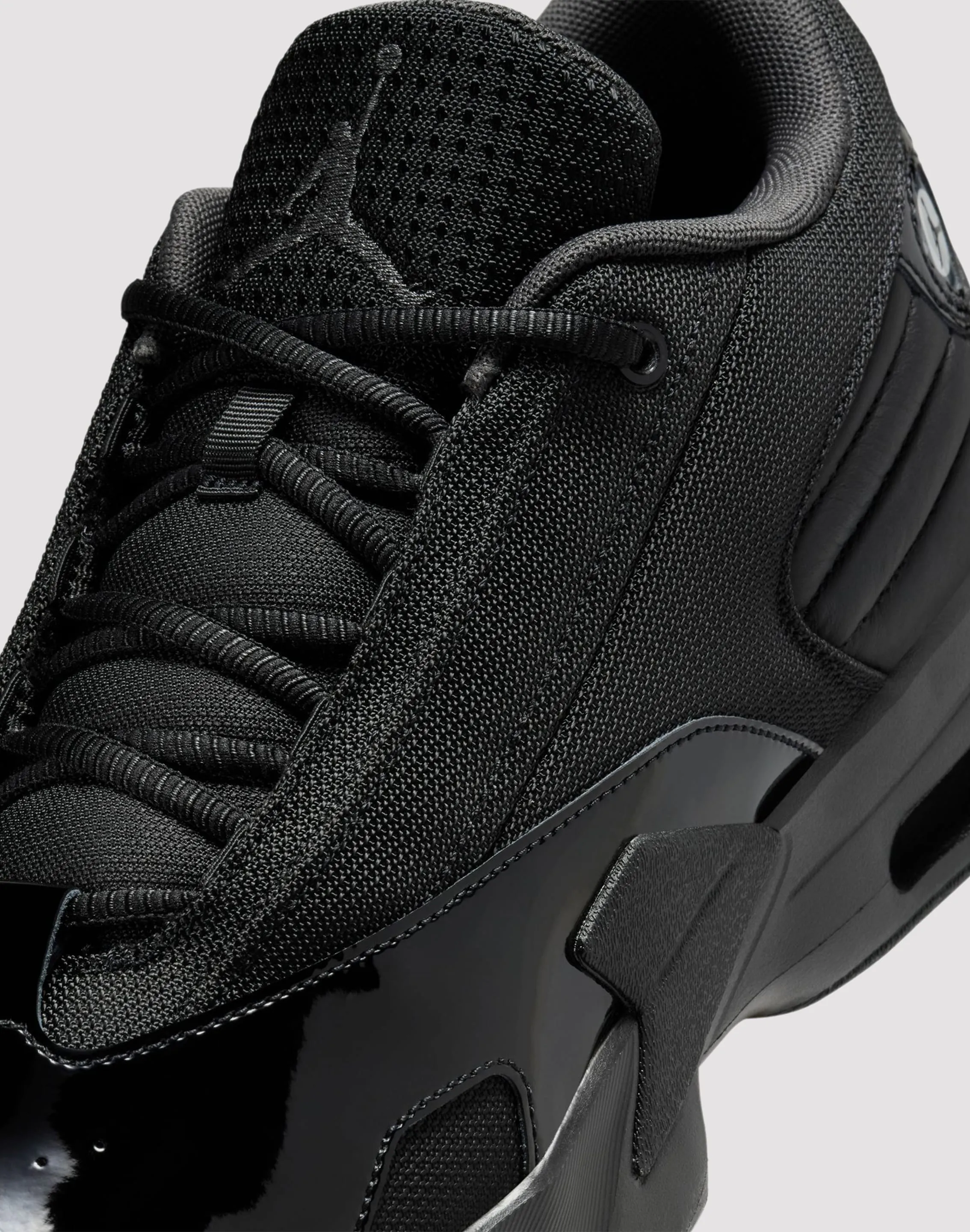 Nike Max Aura 6 "Black/Anthracite"
