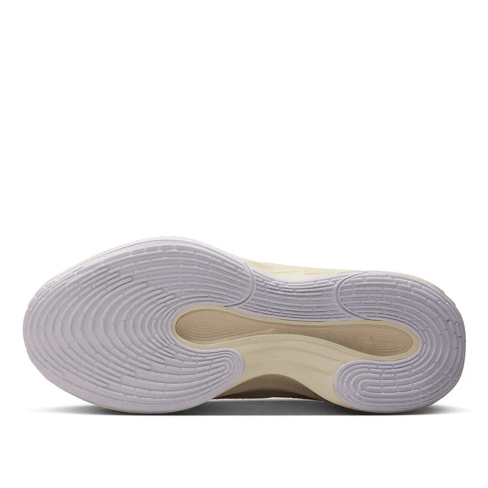 Nike Men's G.T. Hustle Academy EP Basketball Shoes