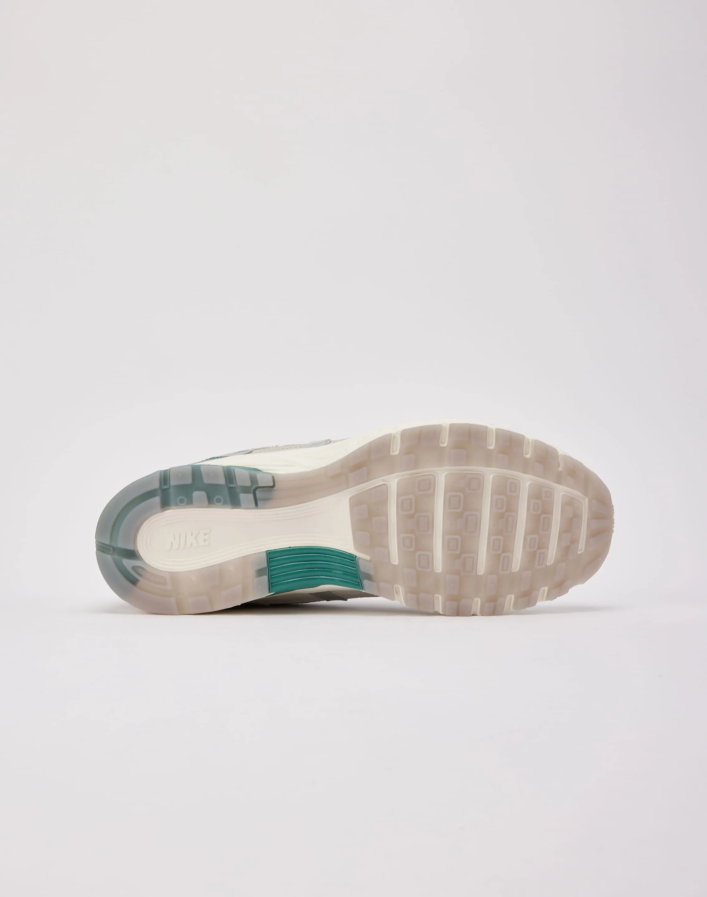 Nike P-6000 Premium