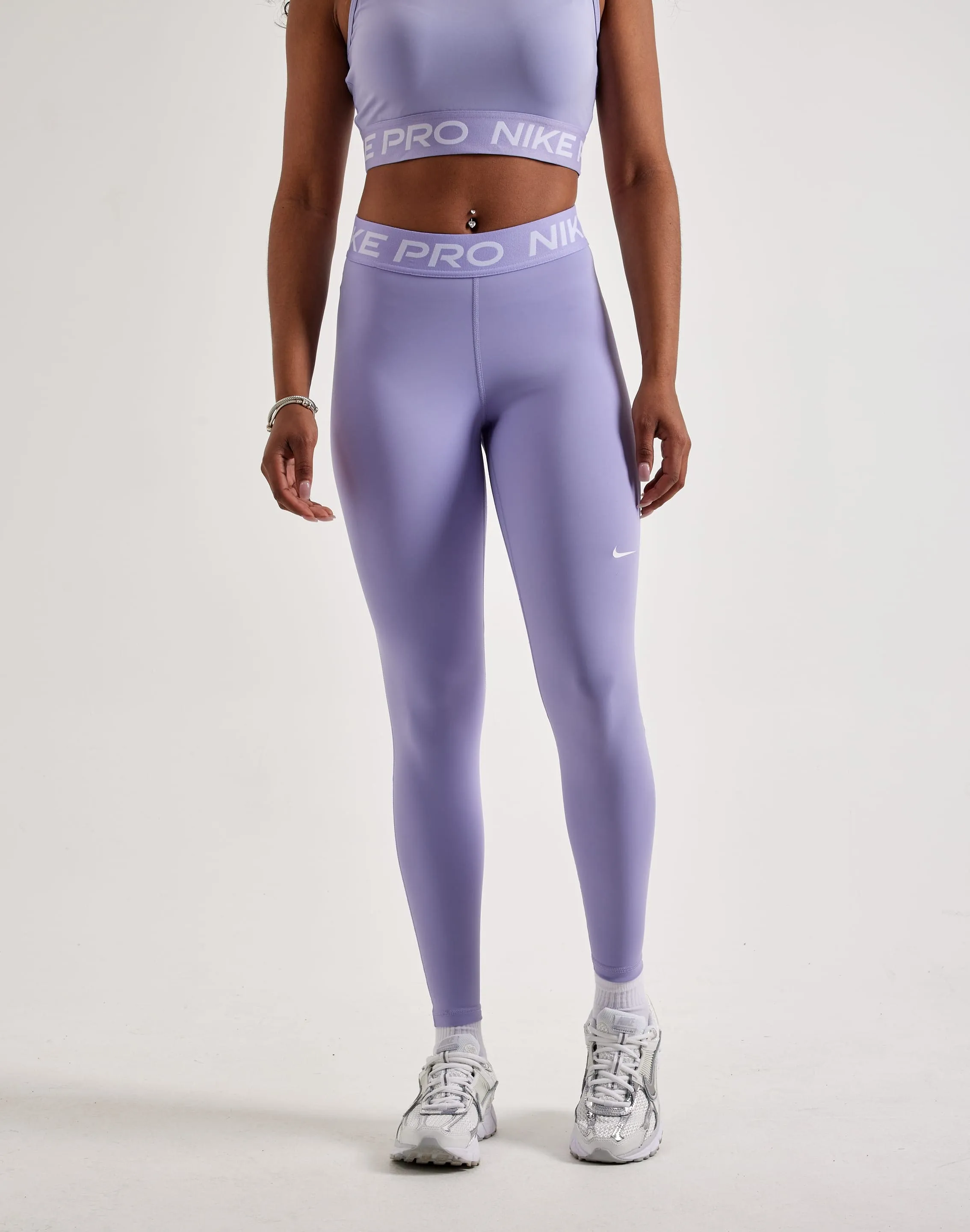 Nike Pro Mid-Rise Mesh-Paneled Leggings