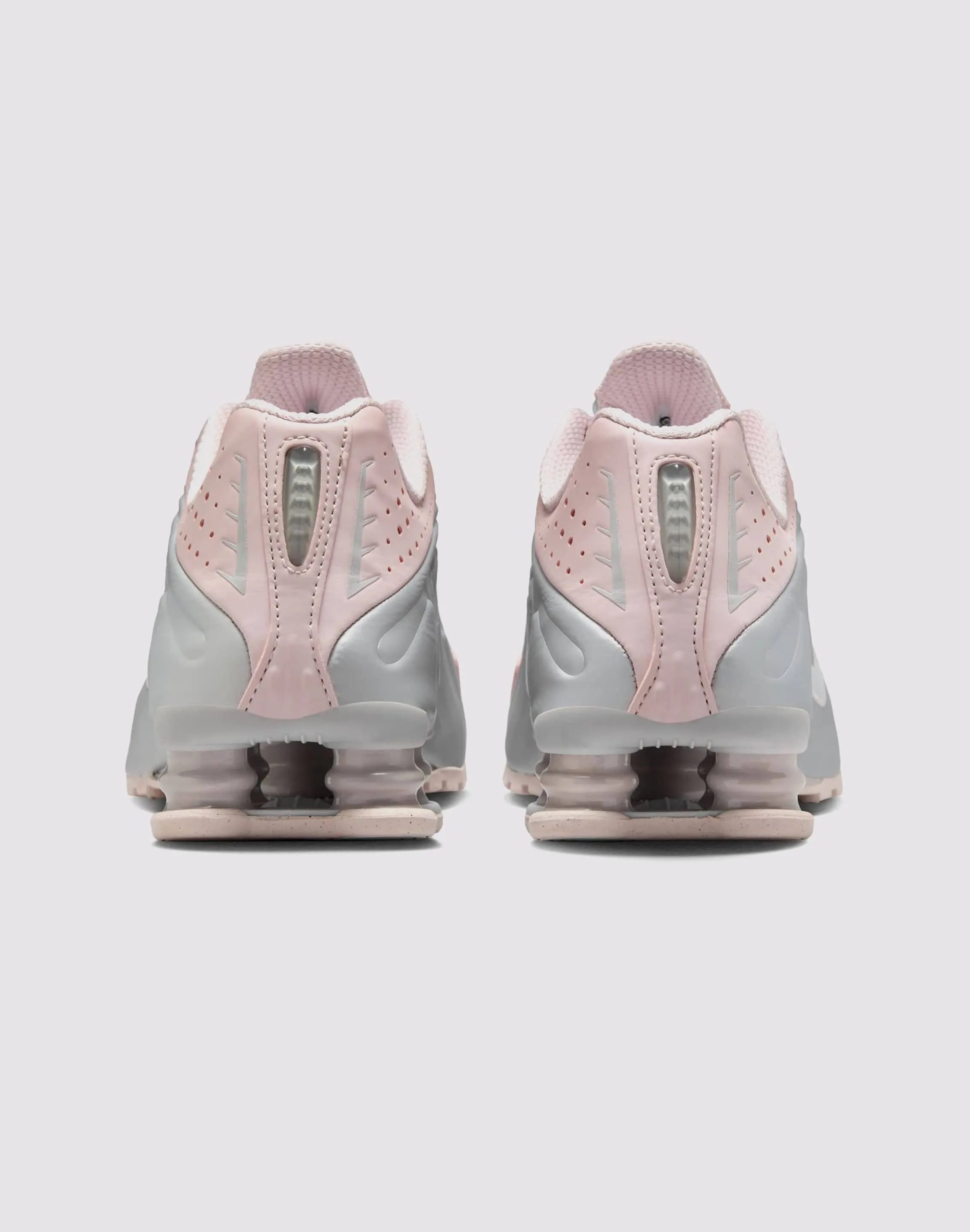 Nike Shox R4 "Barely Rose/Mtlc Platinum"