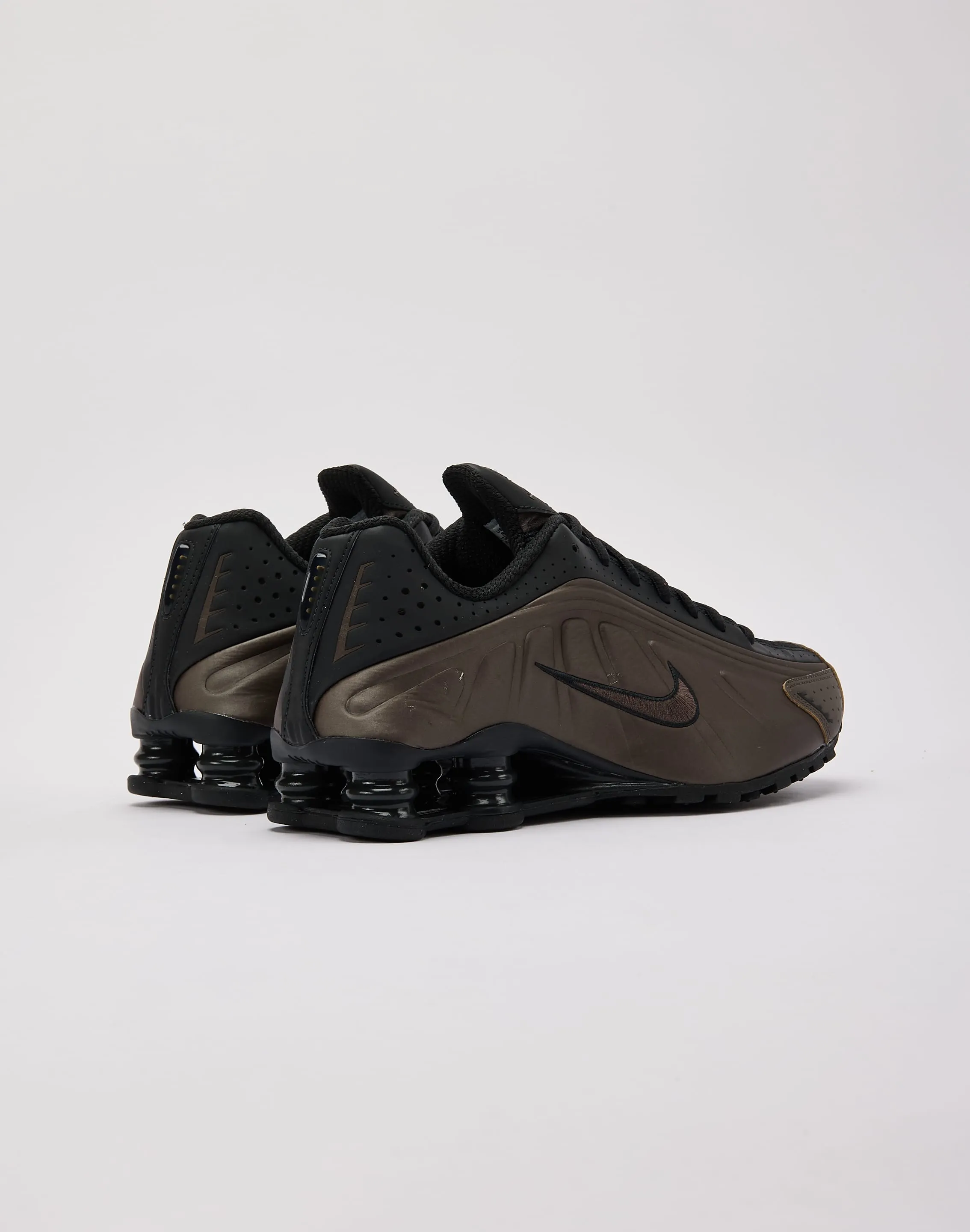 Nike Shox R4