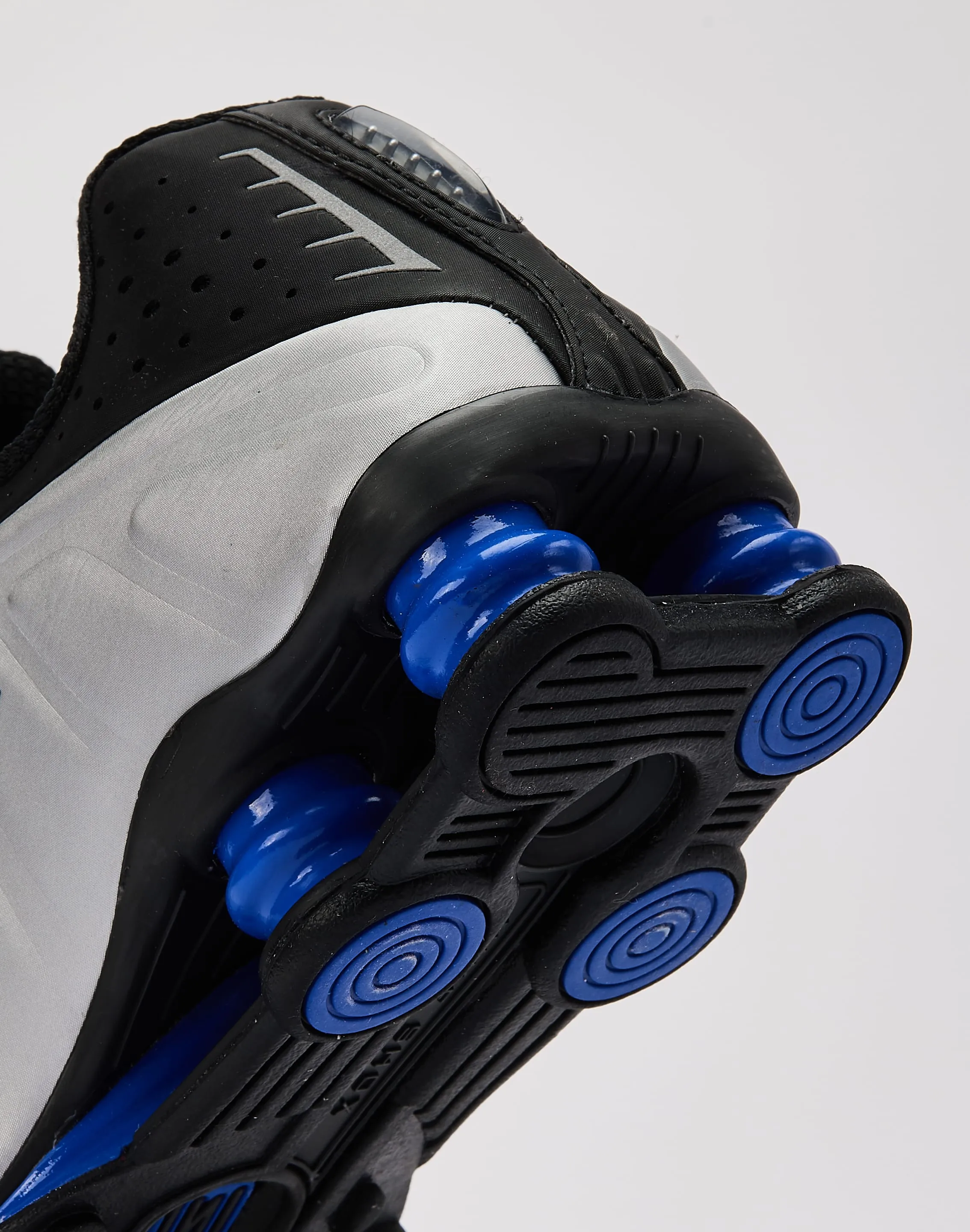 Nike Shox R4