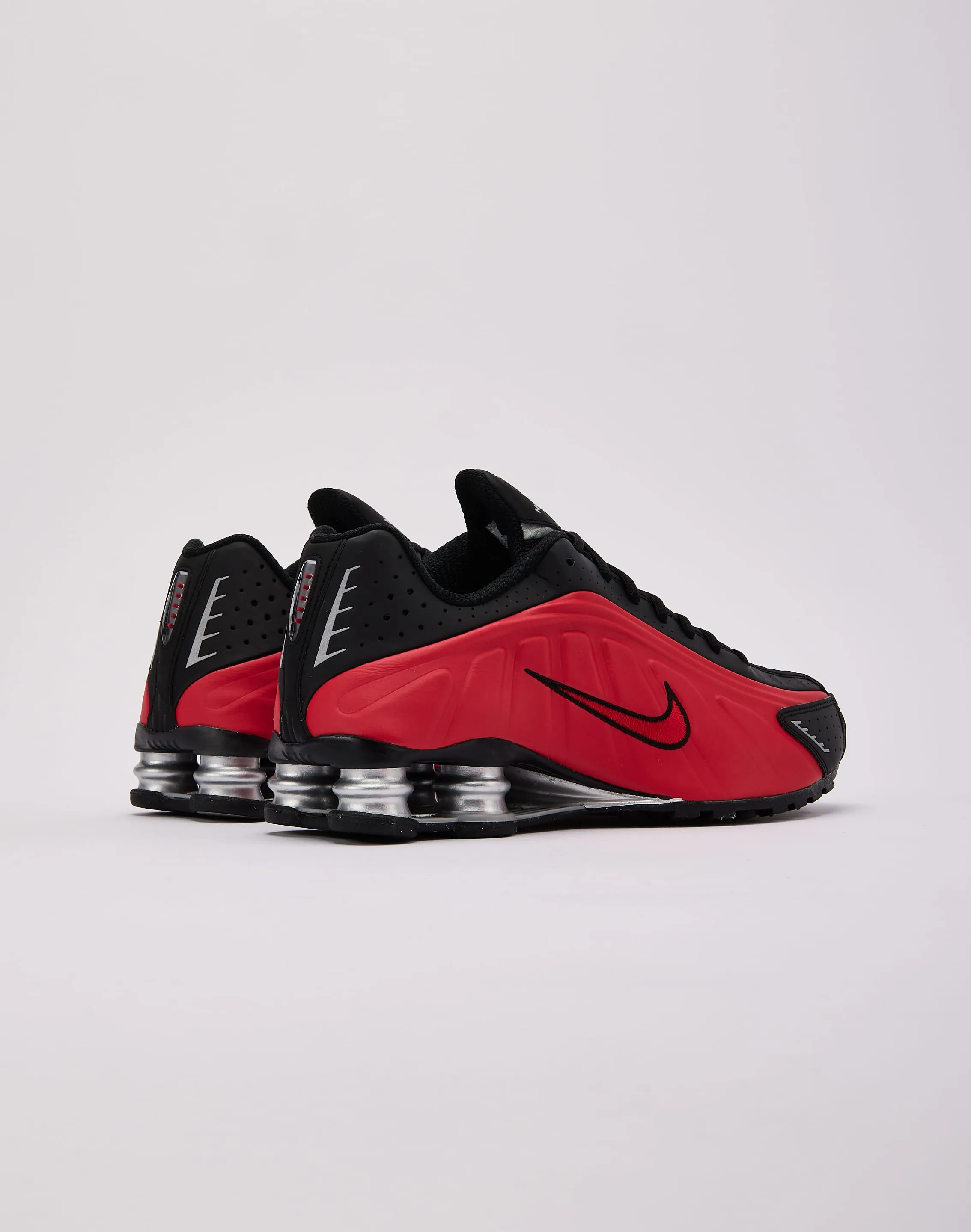 Nike Shox R4