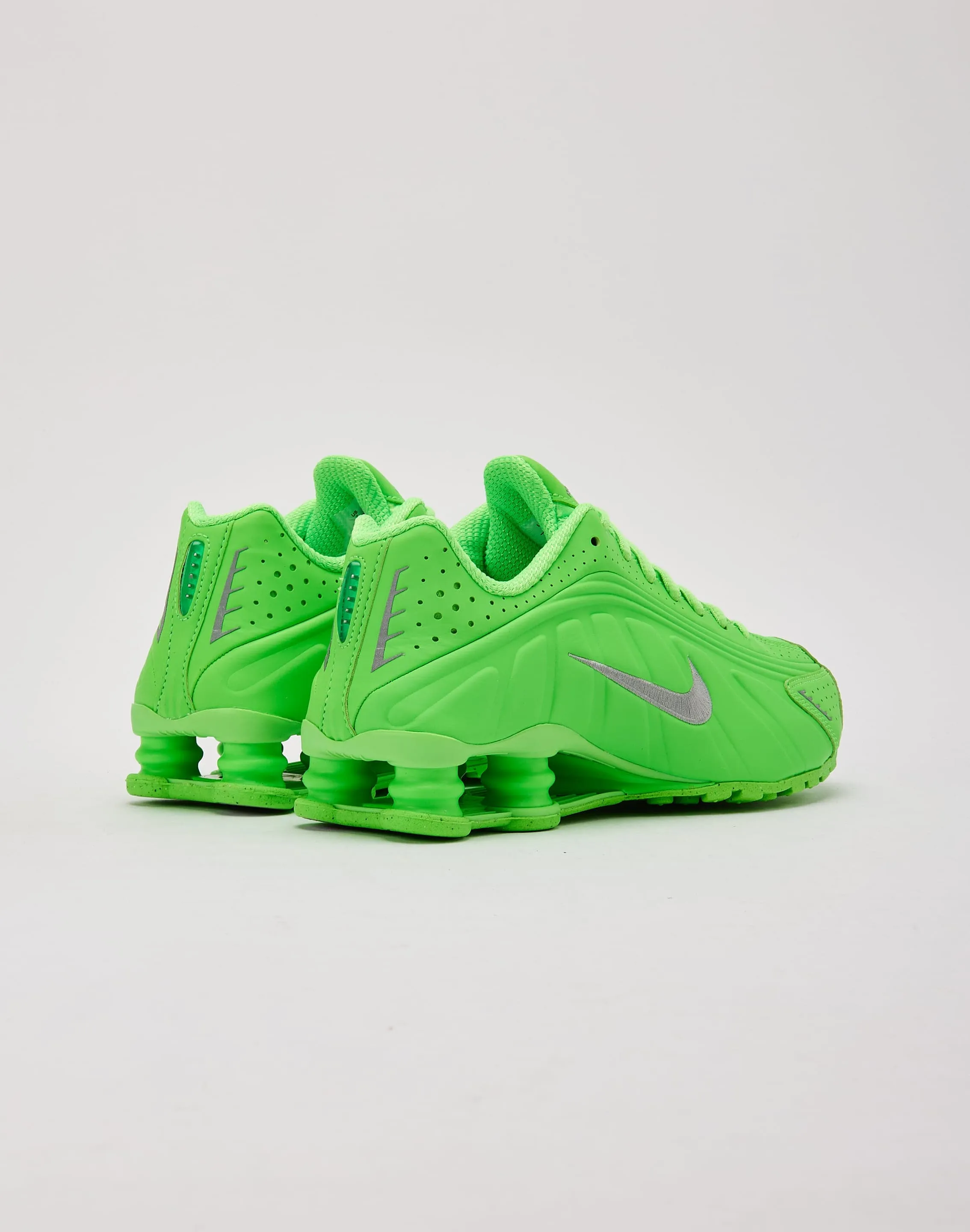 Nike Shox R4