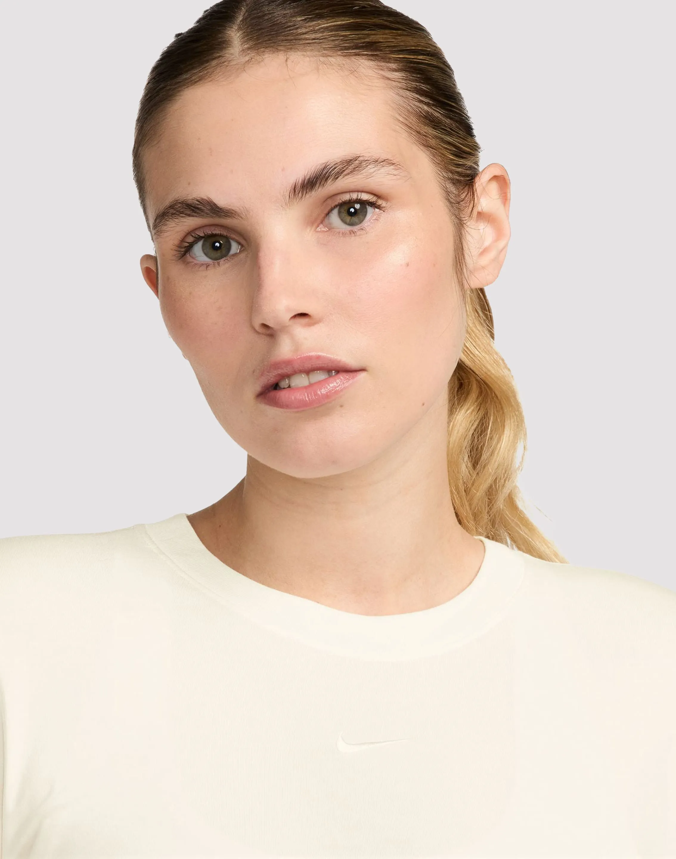 Nike Sportswear Chill Knit Slim Long-Sleeve Crop Shirt