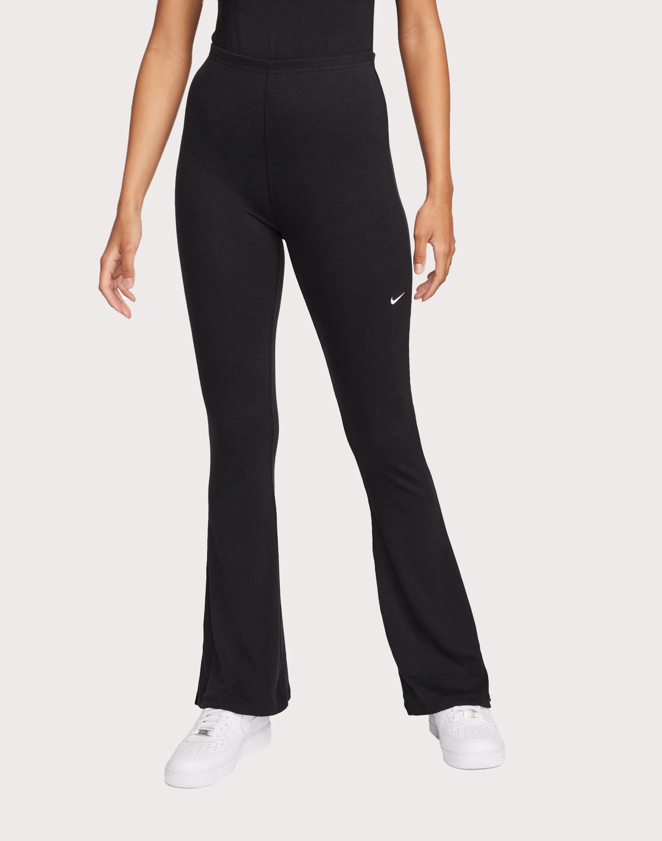 Nike Sportswear Chill Knit Tight Mini-Rib Flared Leggings