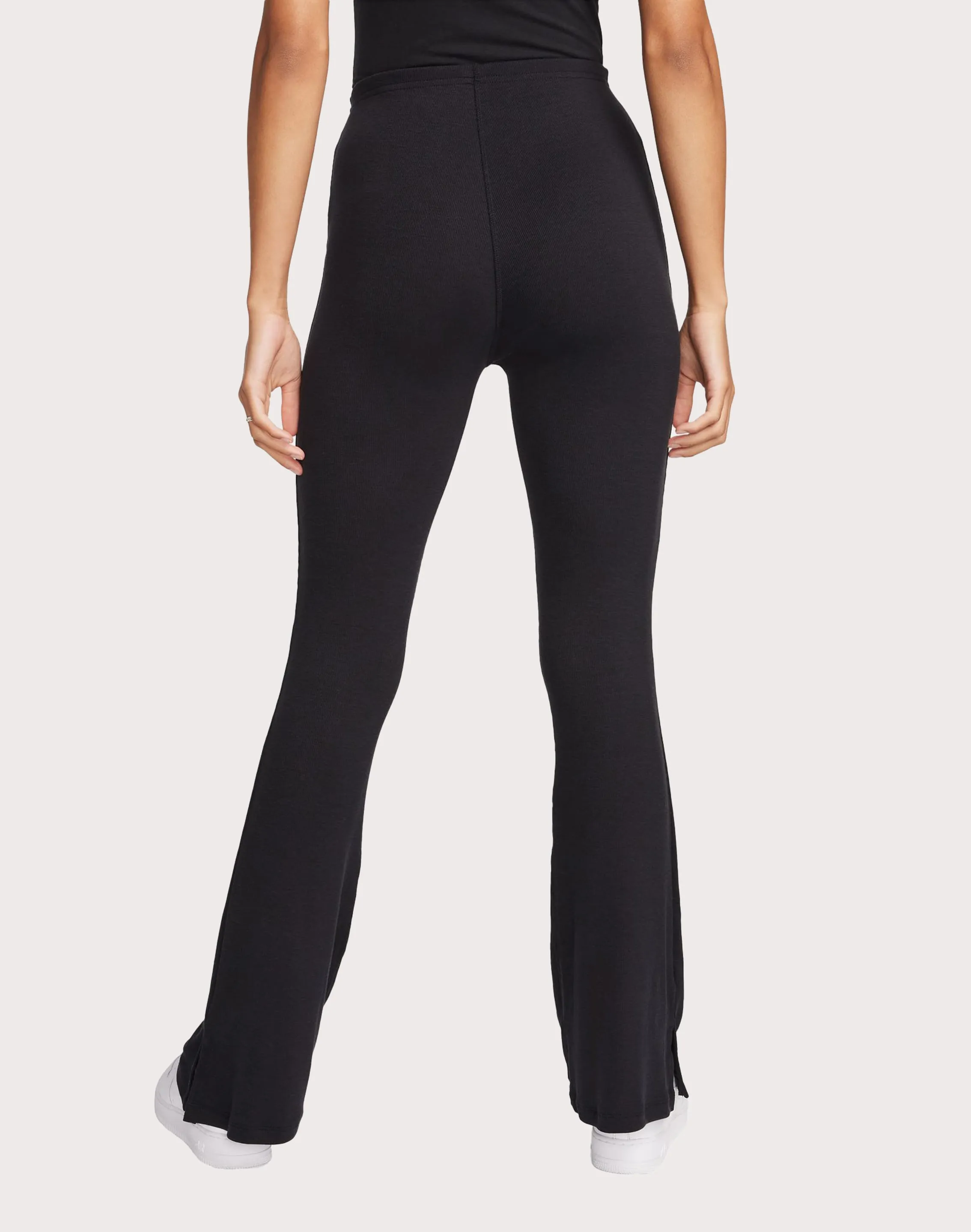 Nike Sportswear Chill Knit Tight Mini-Rib Flared Leggings