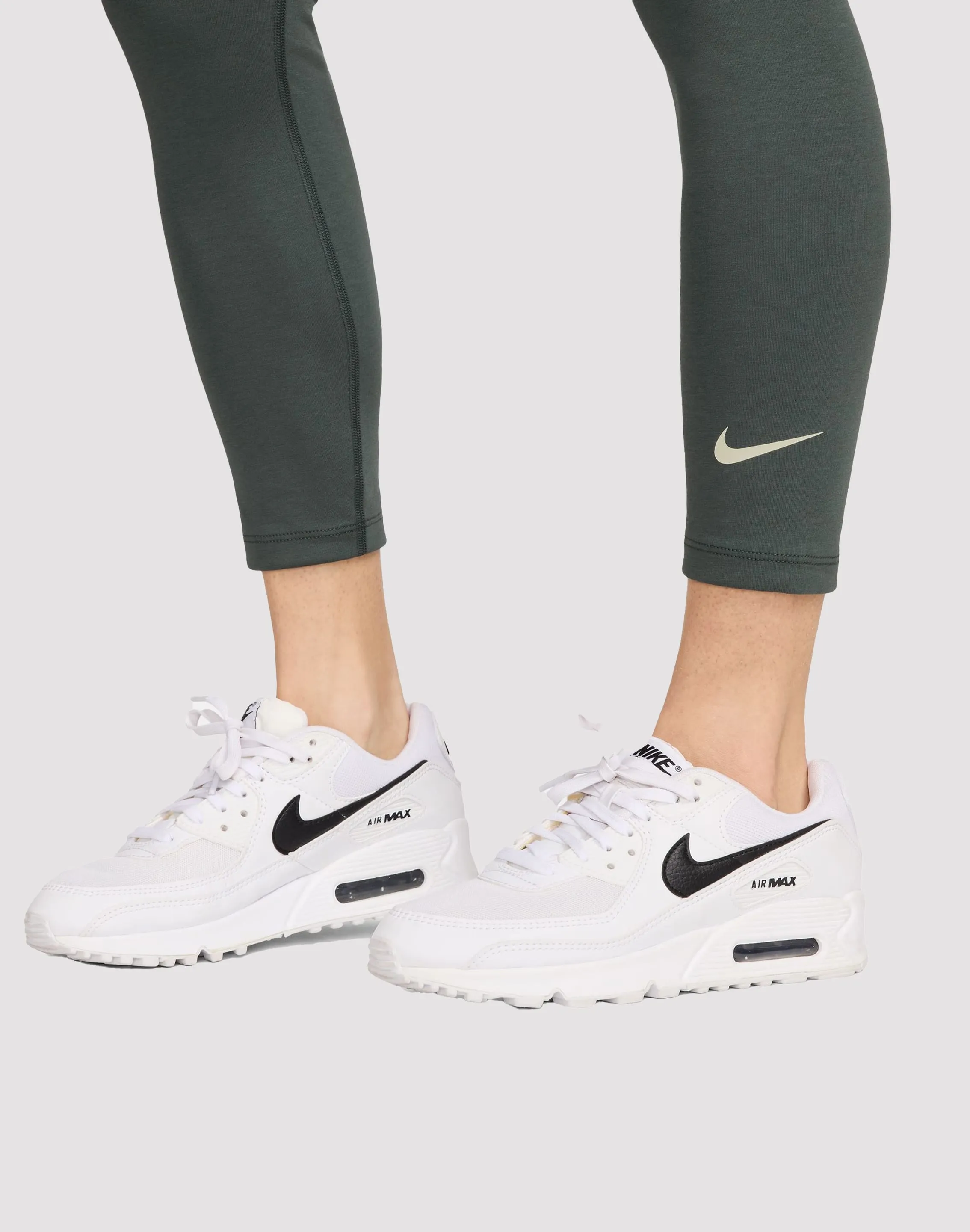 Nike Sportswear Classic High-Waisted 7/8 Leggings