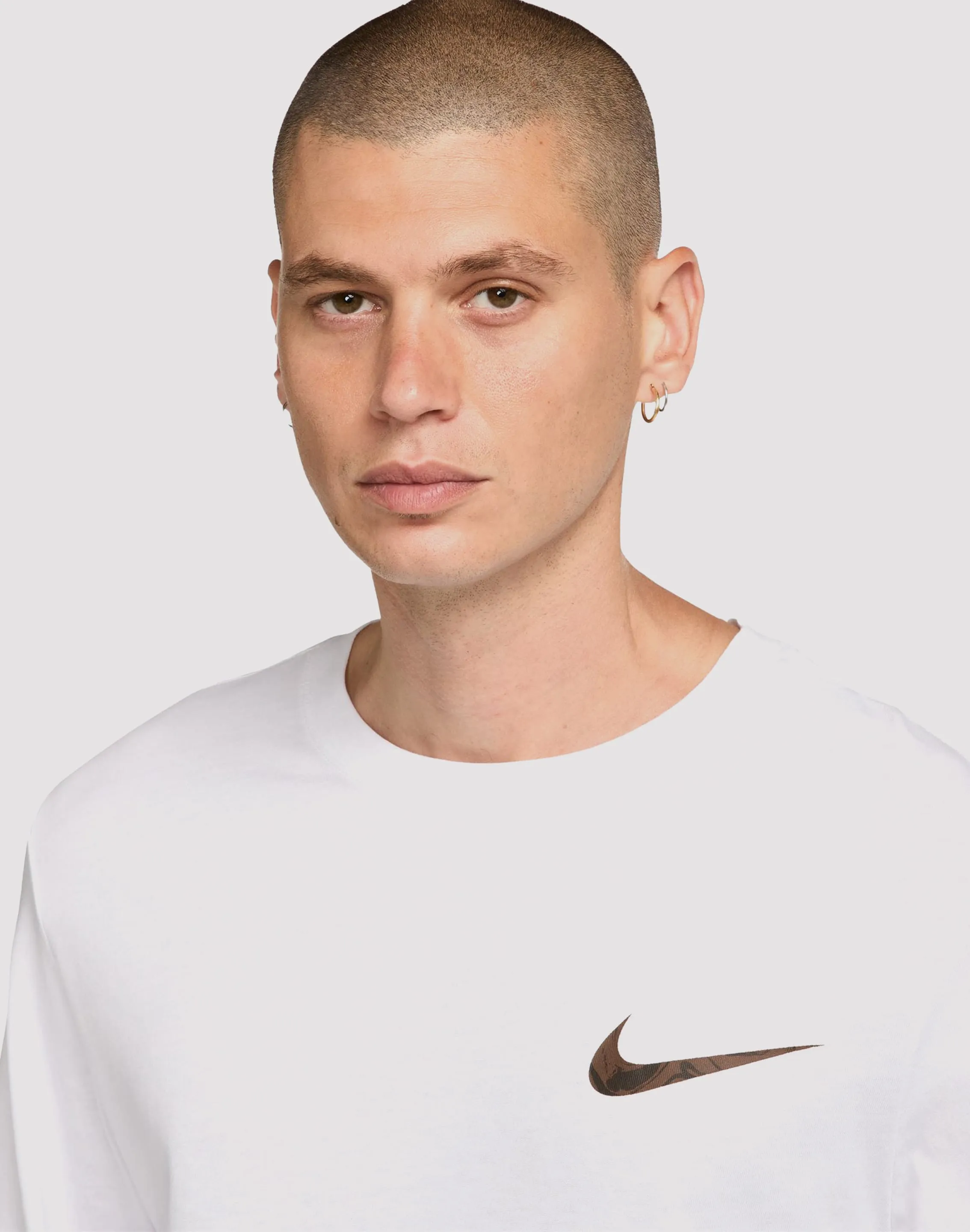 Nike Sportswear Club Long-Sleeve Tee