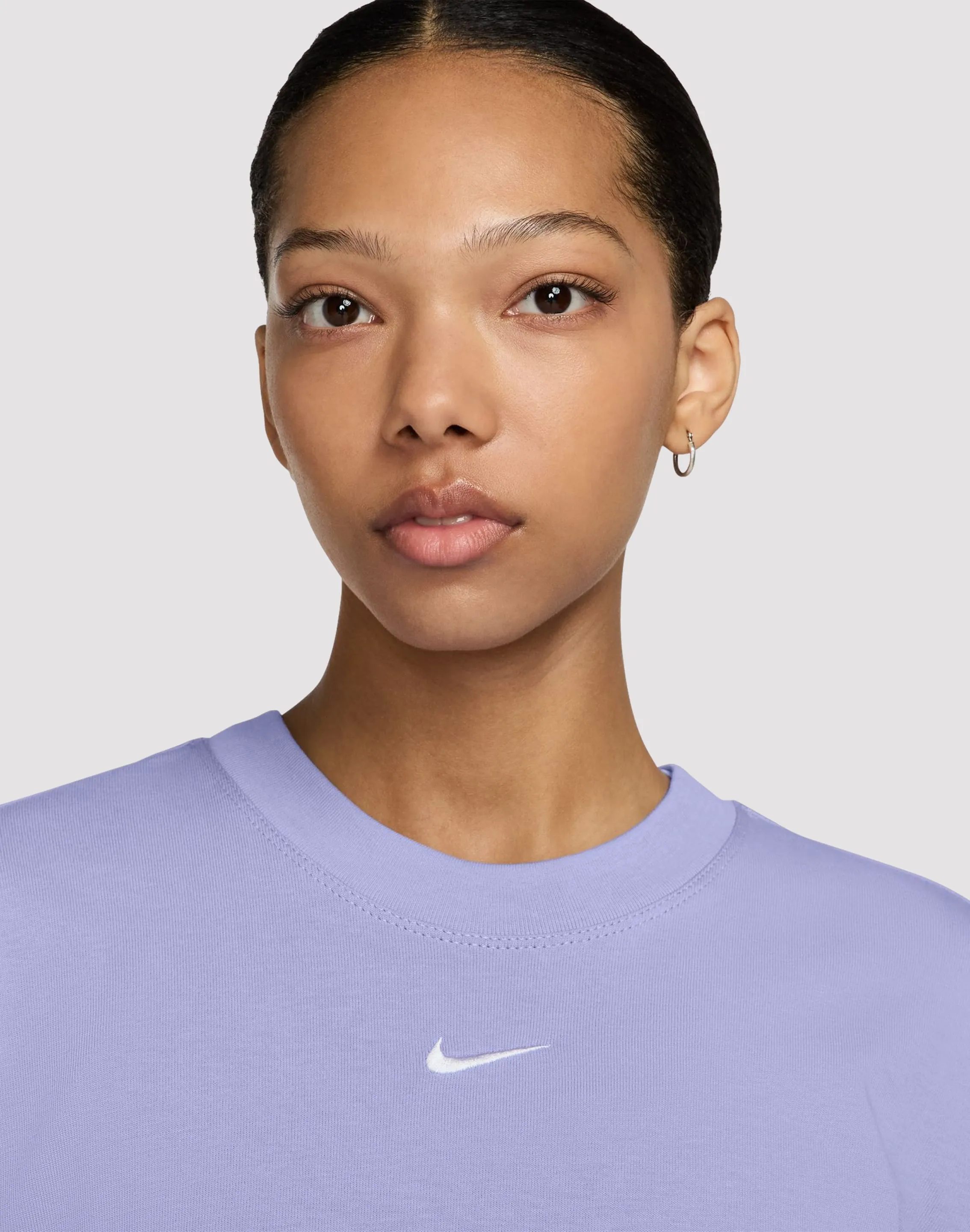 Nike Sportswear Essential Boxy Tee