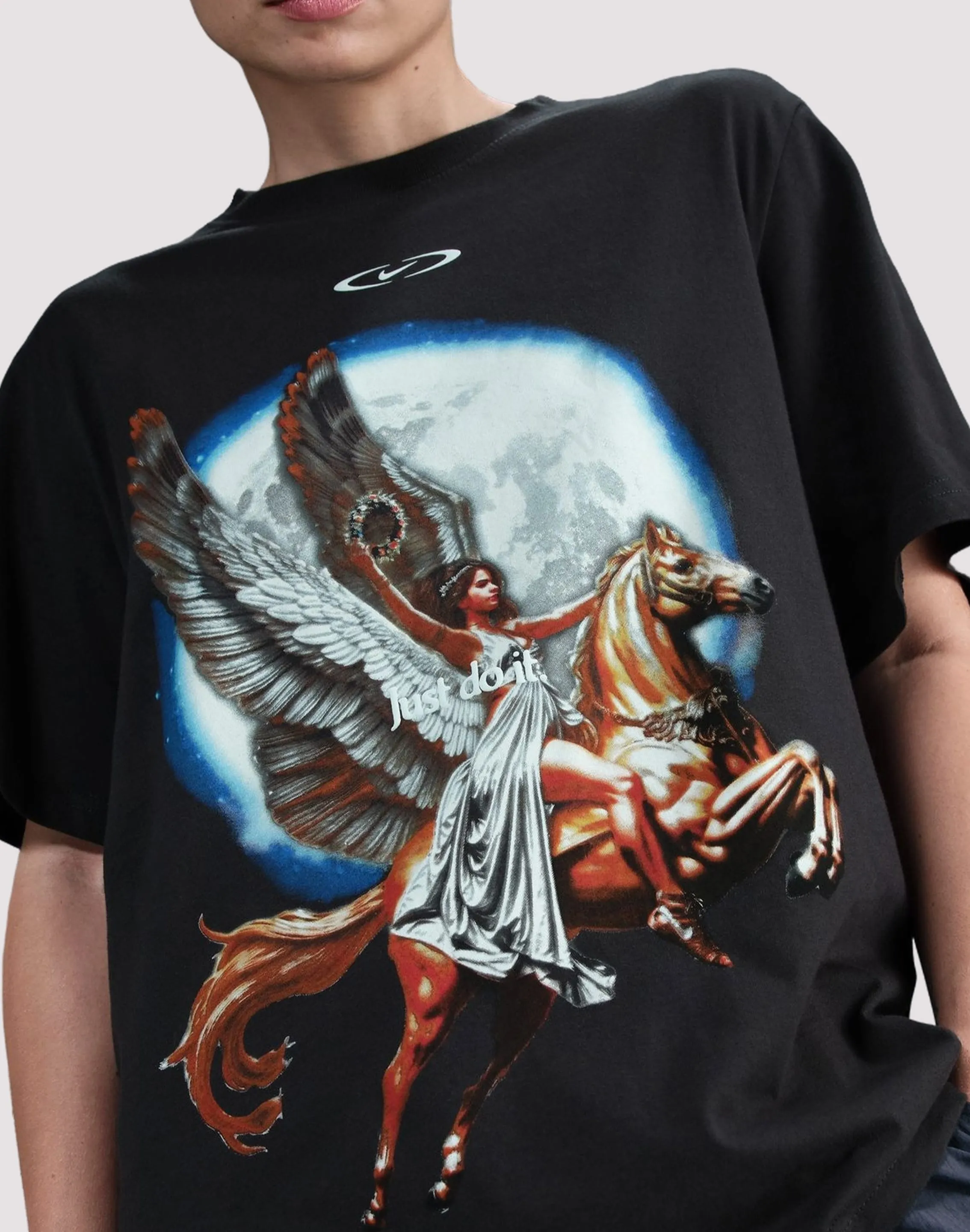 Nike Sportswear Essential Tee