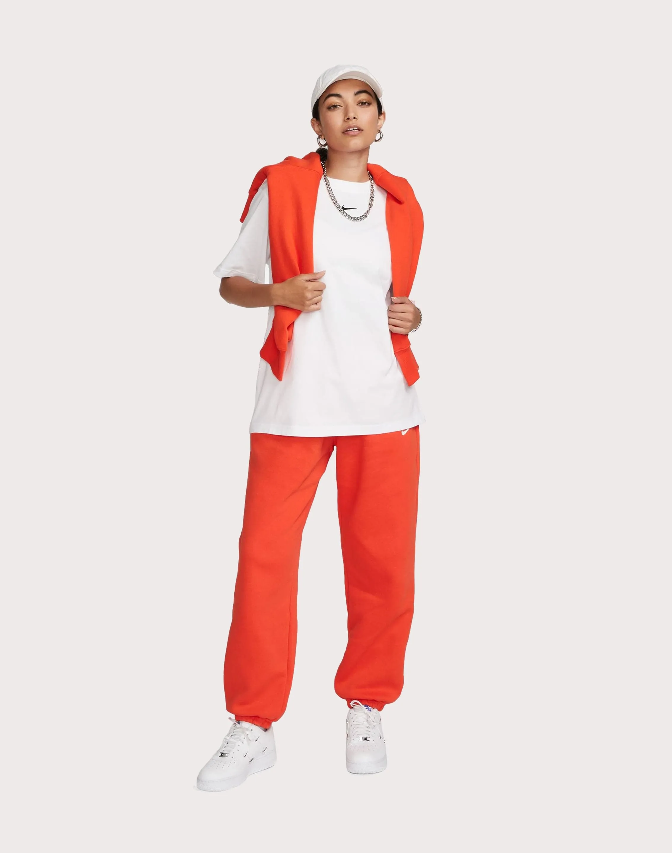 Nike Sportswear Essential Tee
