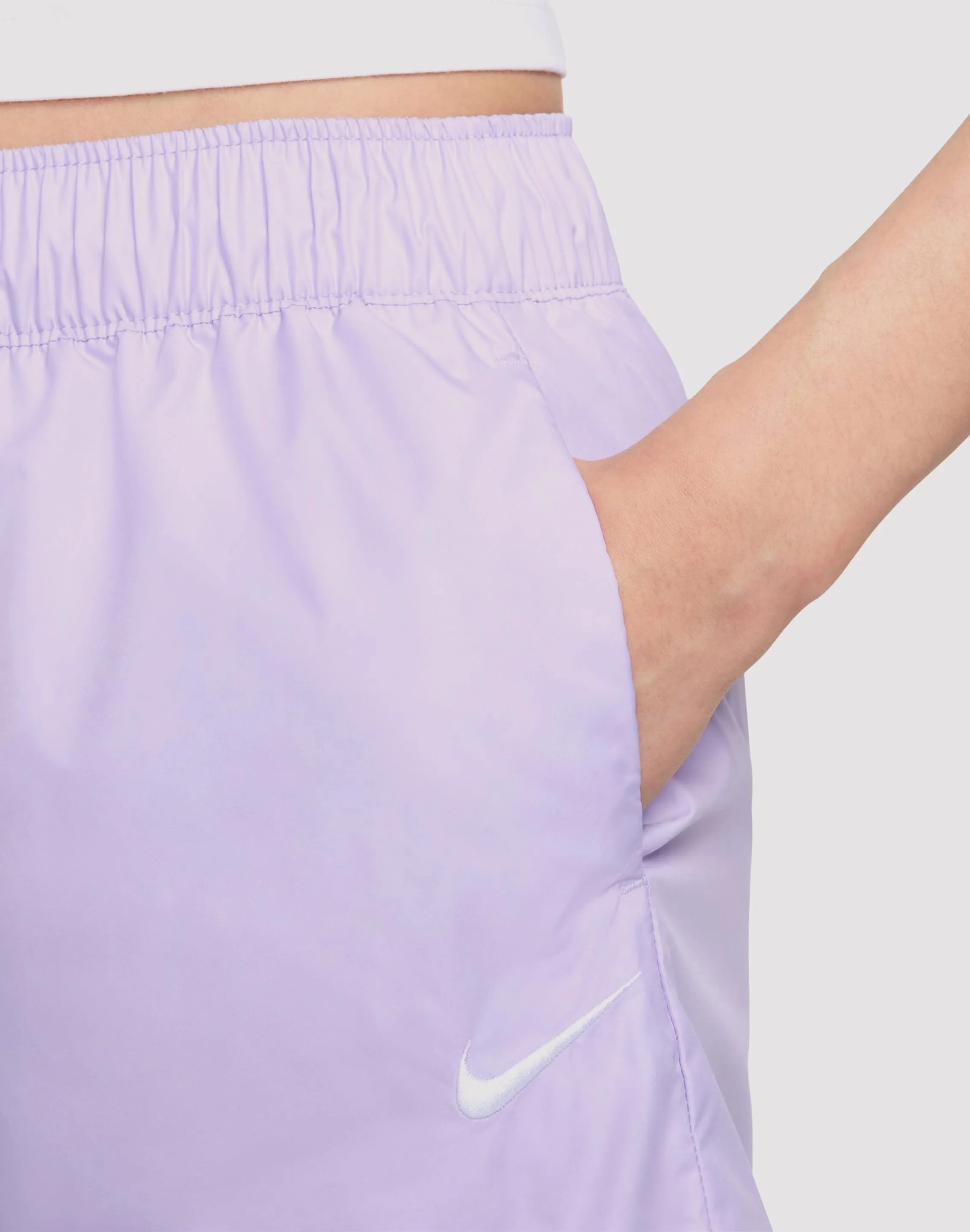 Nike Sportswear Essentials Repel Mid-Rise Shorts