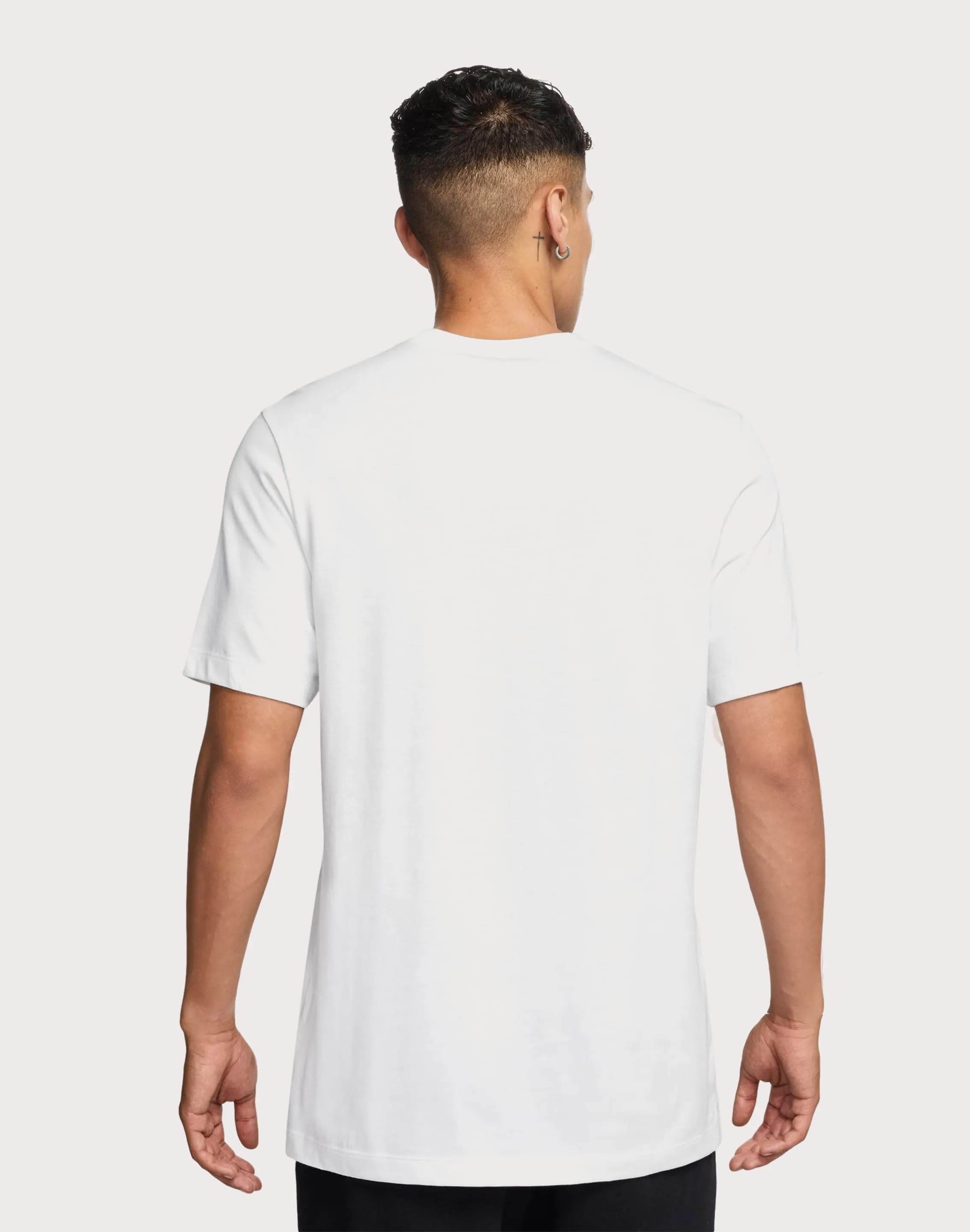 Nike Sportswear Tee