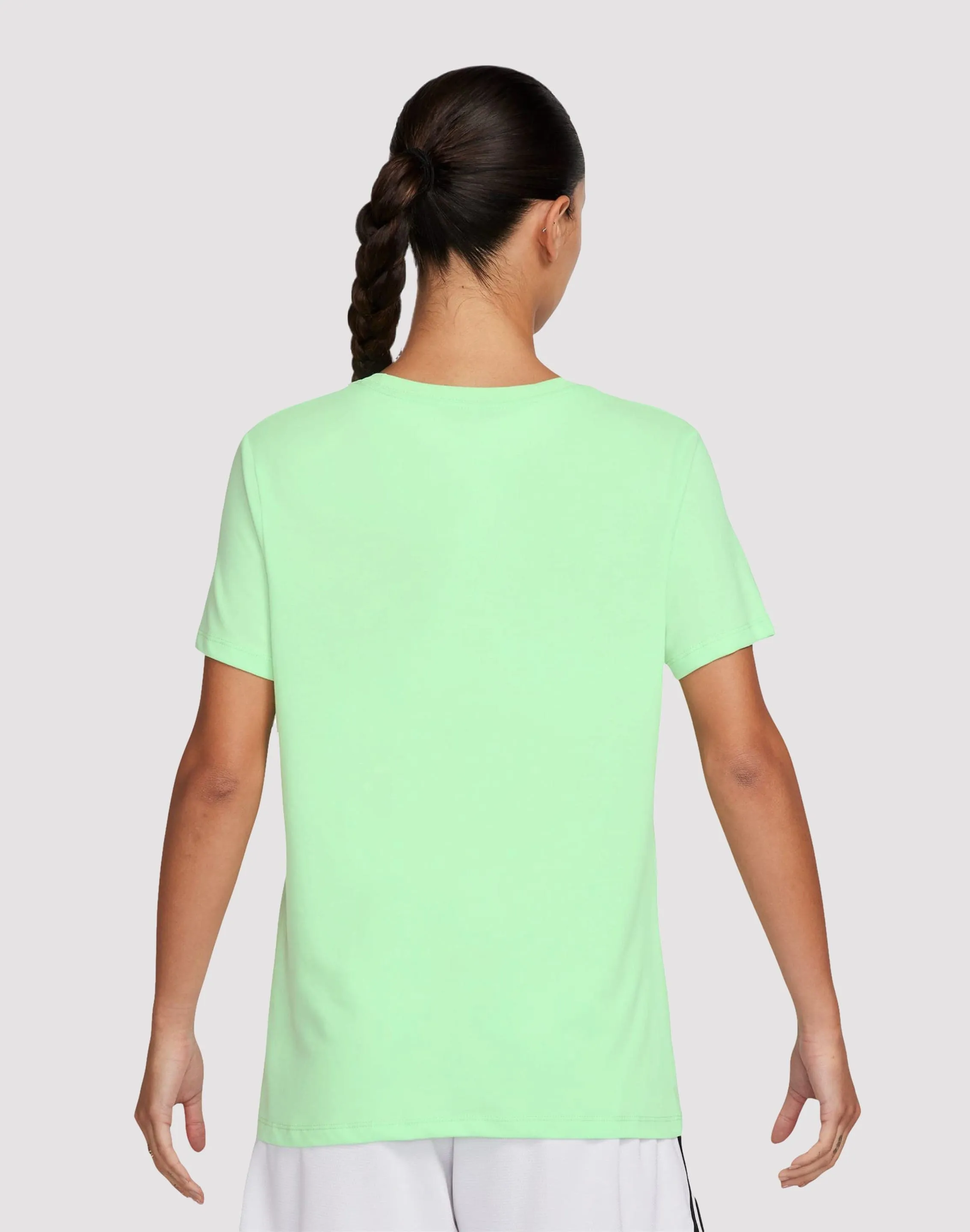 Nike Swoosh Fly Dri-FIT Graphic Tee