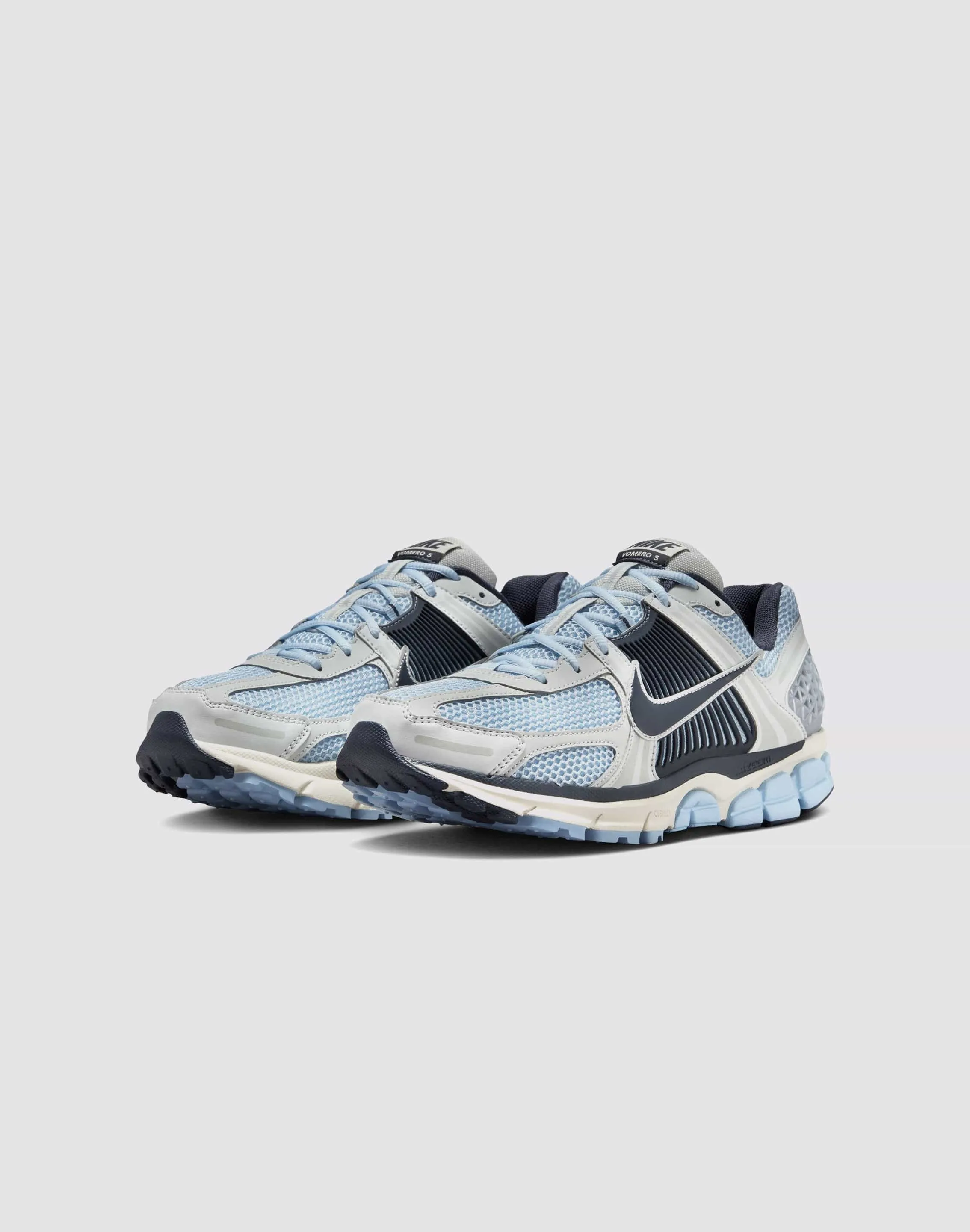 Nike Zoom Vomero 5 &nbsp;"Psychic Blue/Thunder Blue/Photon Dust"