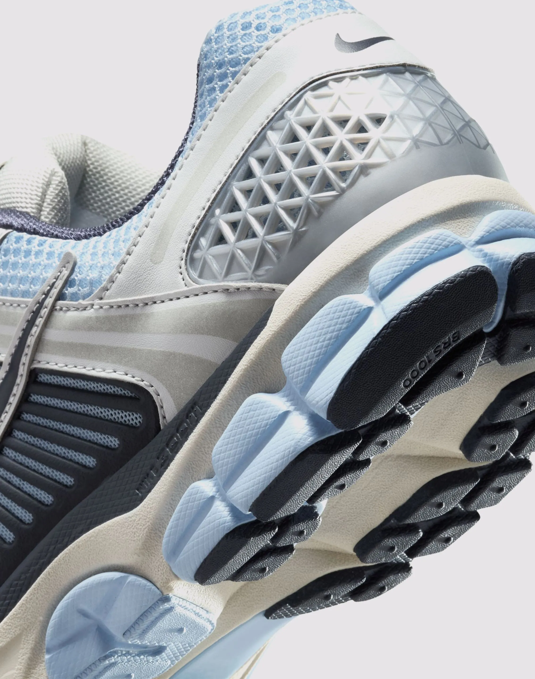 Nike Zoom Vomero 5 &nbsp;"Psychic Blue/Thunder Blue/Photon Dust"