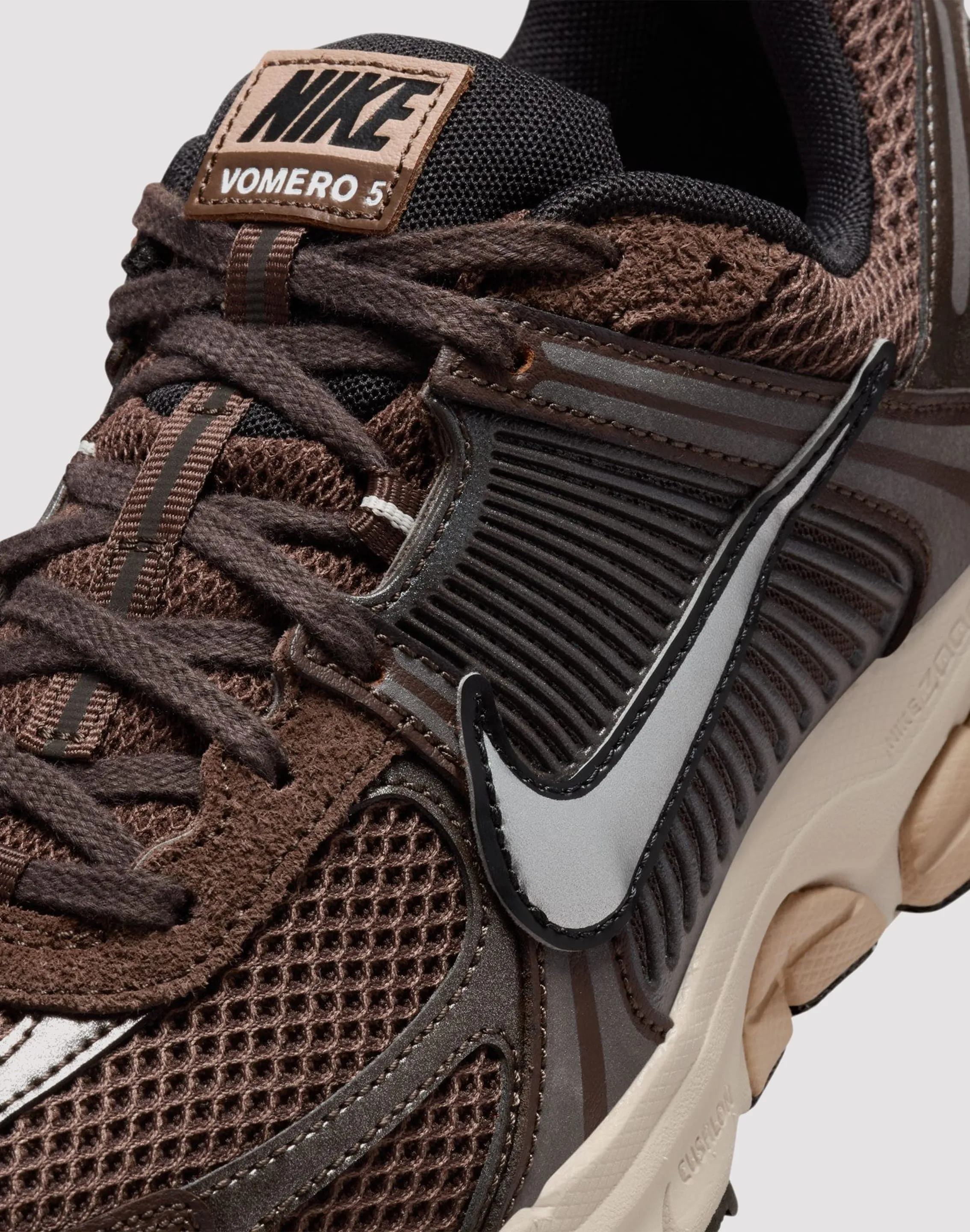 Nike Zoom Vomero 5 "Baroque Brown/Chrome/Lt Orewood Brn/Hemp"
