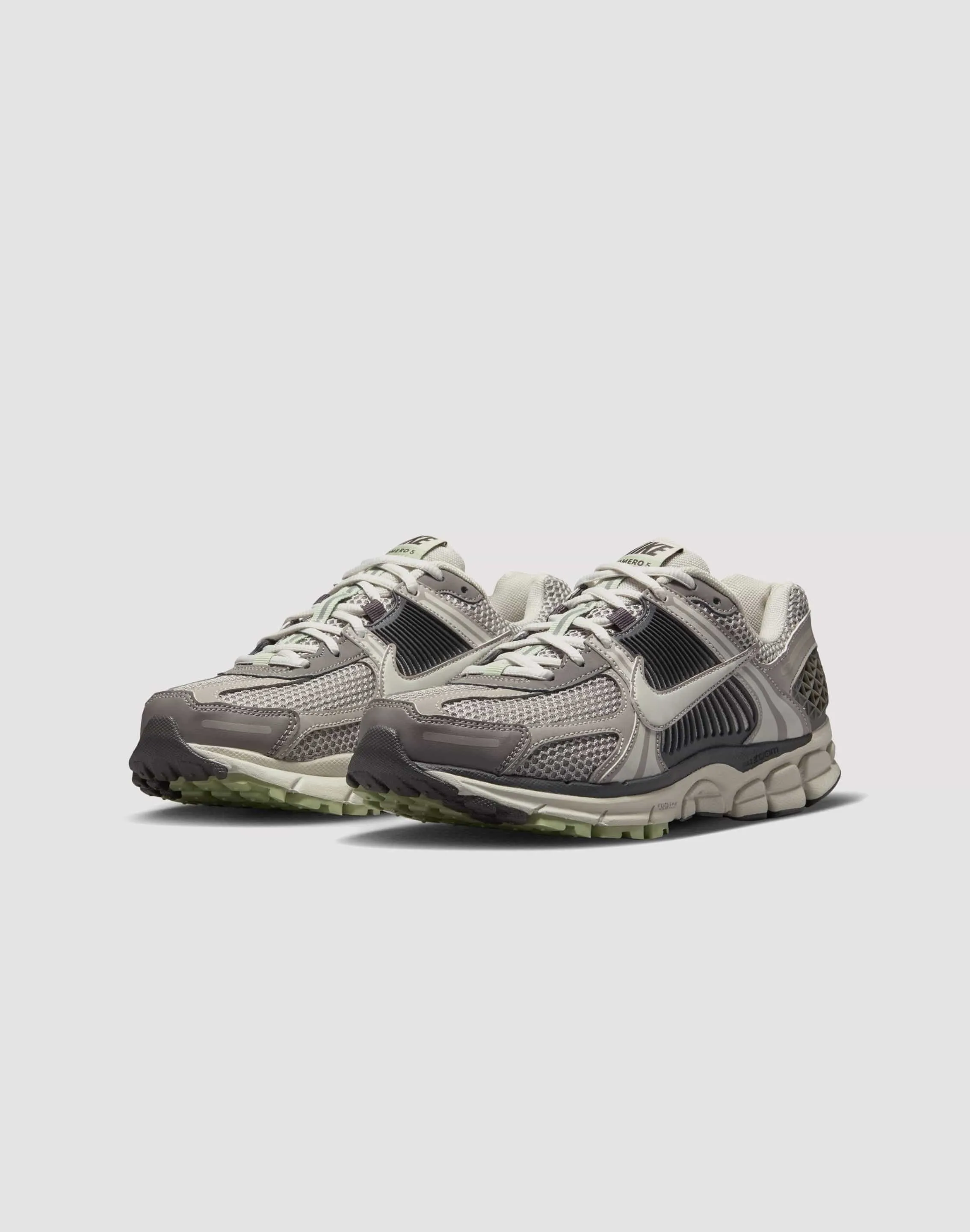 Nike Zoom Vomero 5 "Cobblestone/Light Bone"