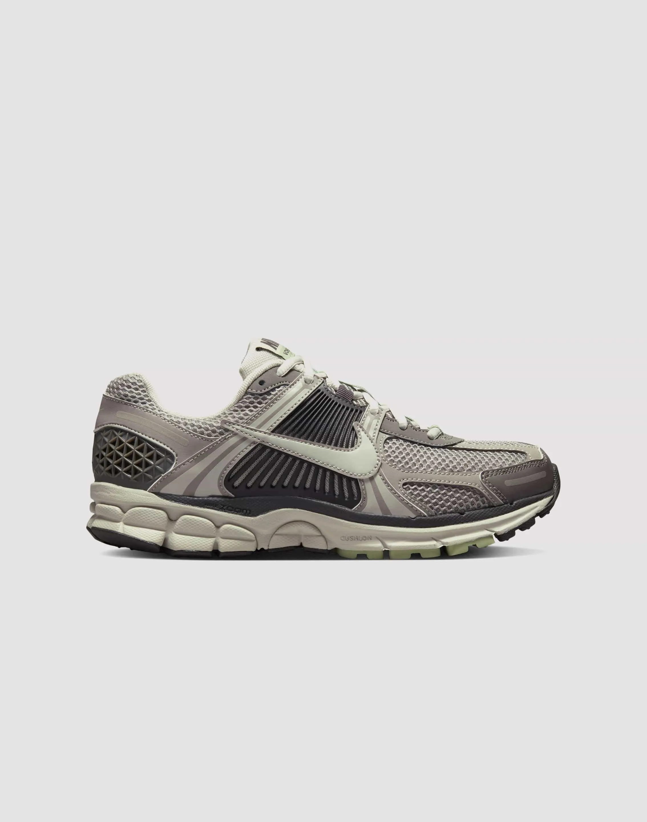 Nike Zoom Vomero 5 "Cobblestone/Light Bone"
