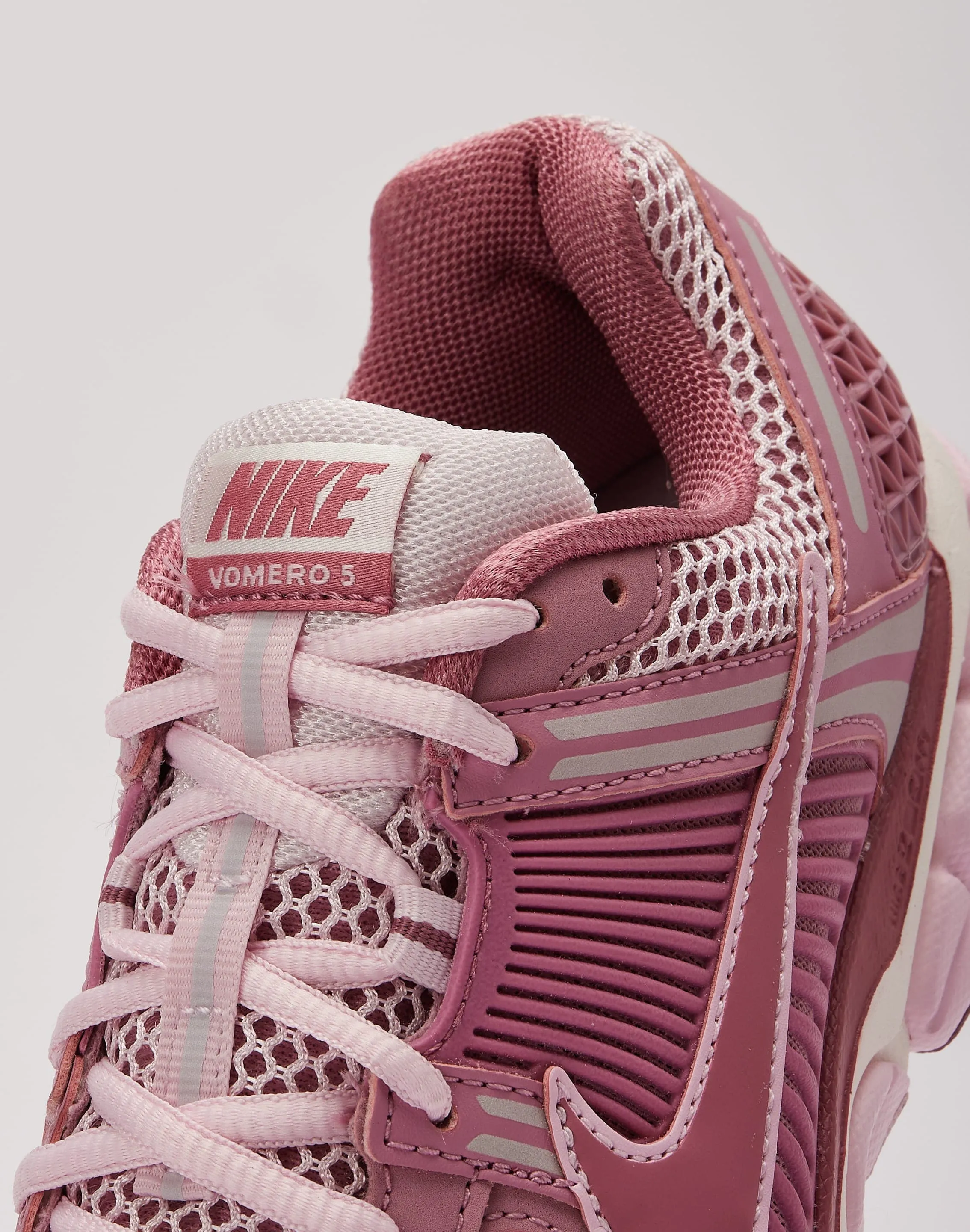 Nike Zoom Vomero 5