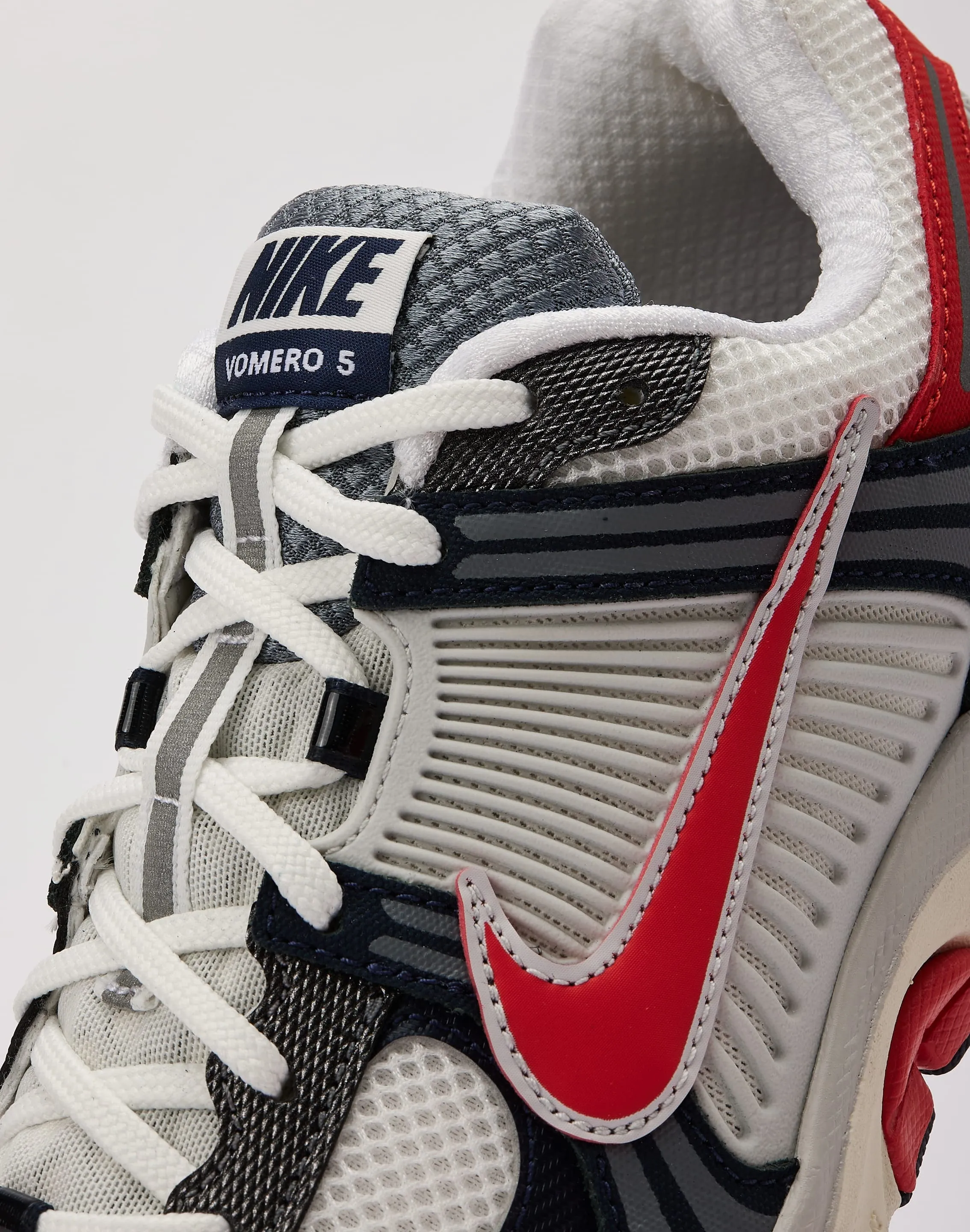Nike Zoom Vomero 5