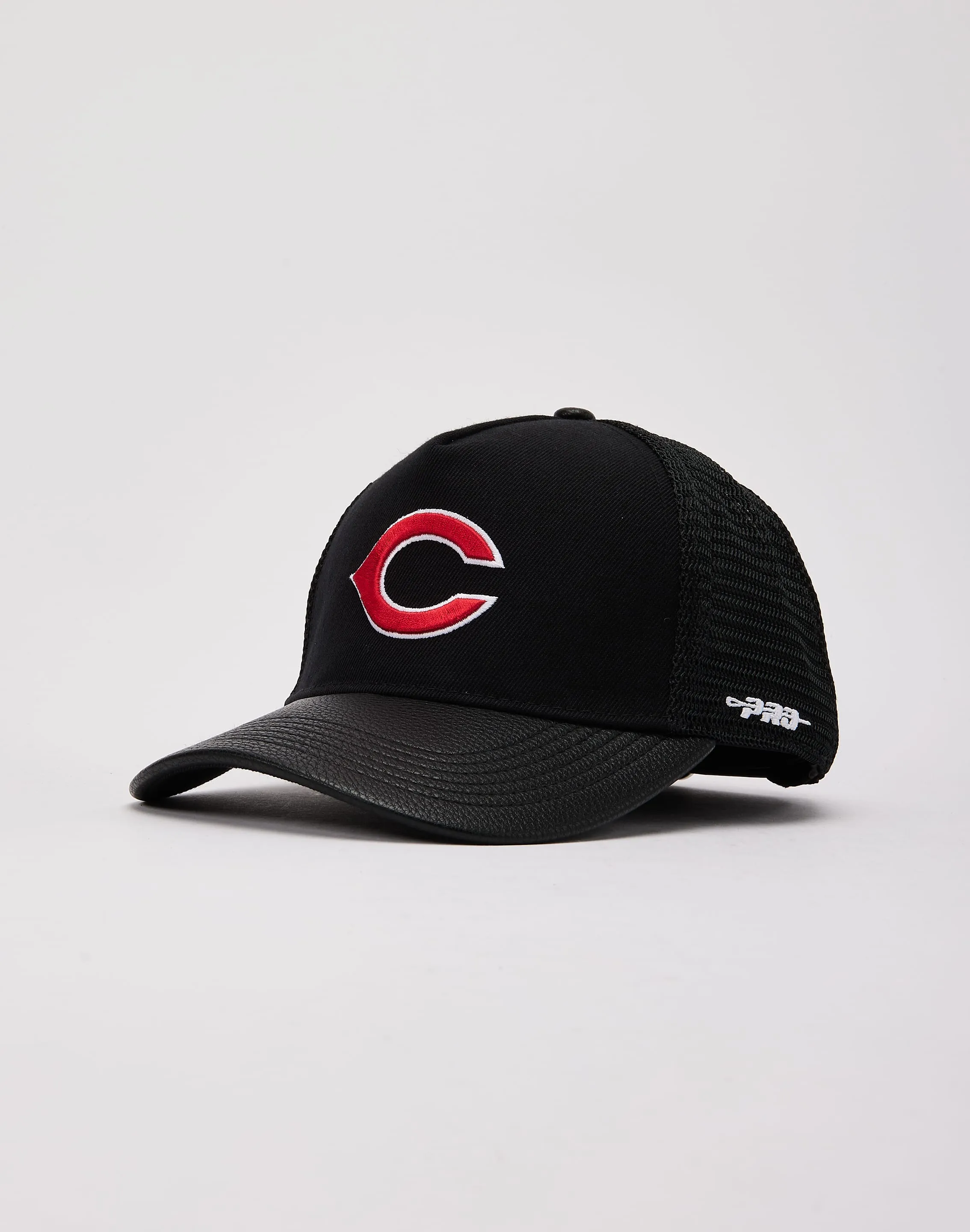 Pro Standard Cincinnati Reds Trucker Hat