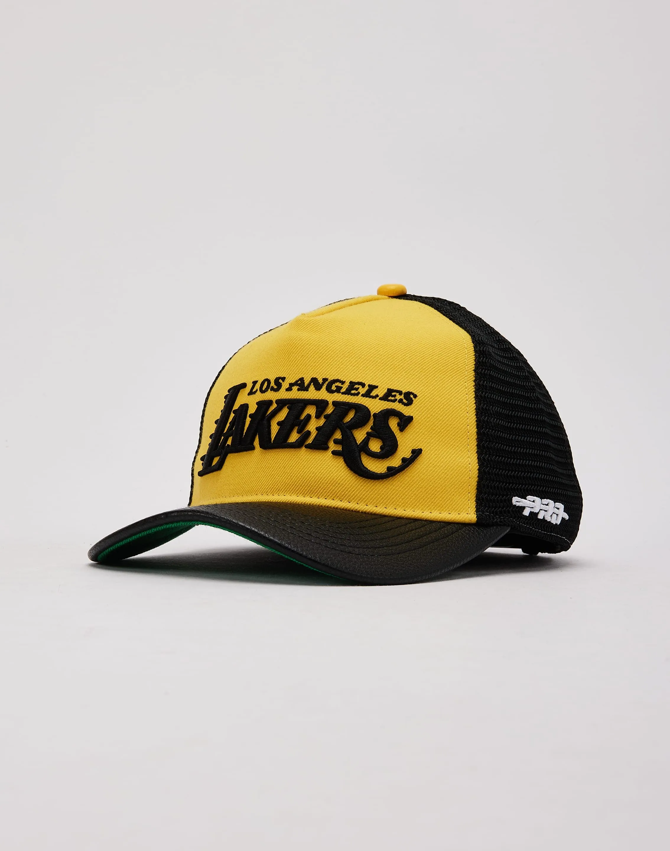 Pro Standard Los Angeles Lakers Trucker Hat