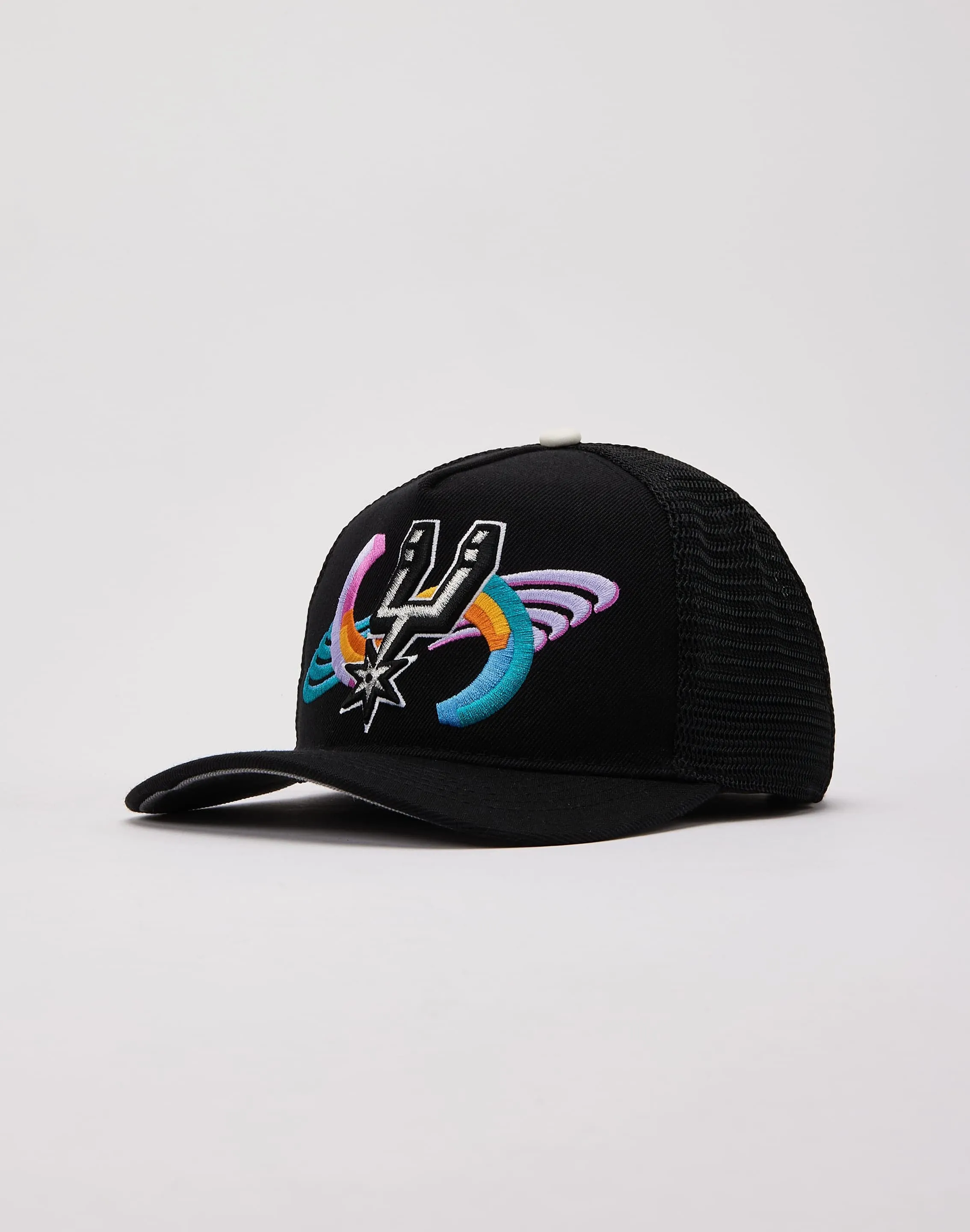 Pro Standard San Antonio Spurs Trucker Hat