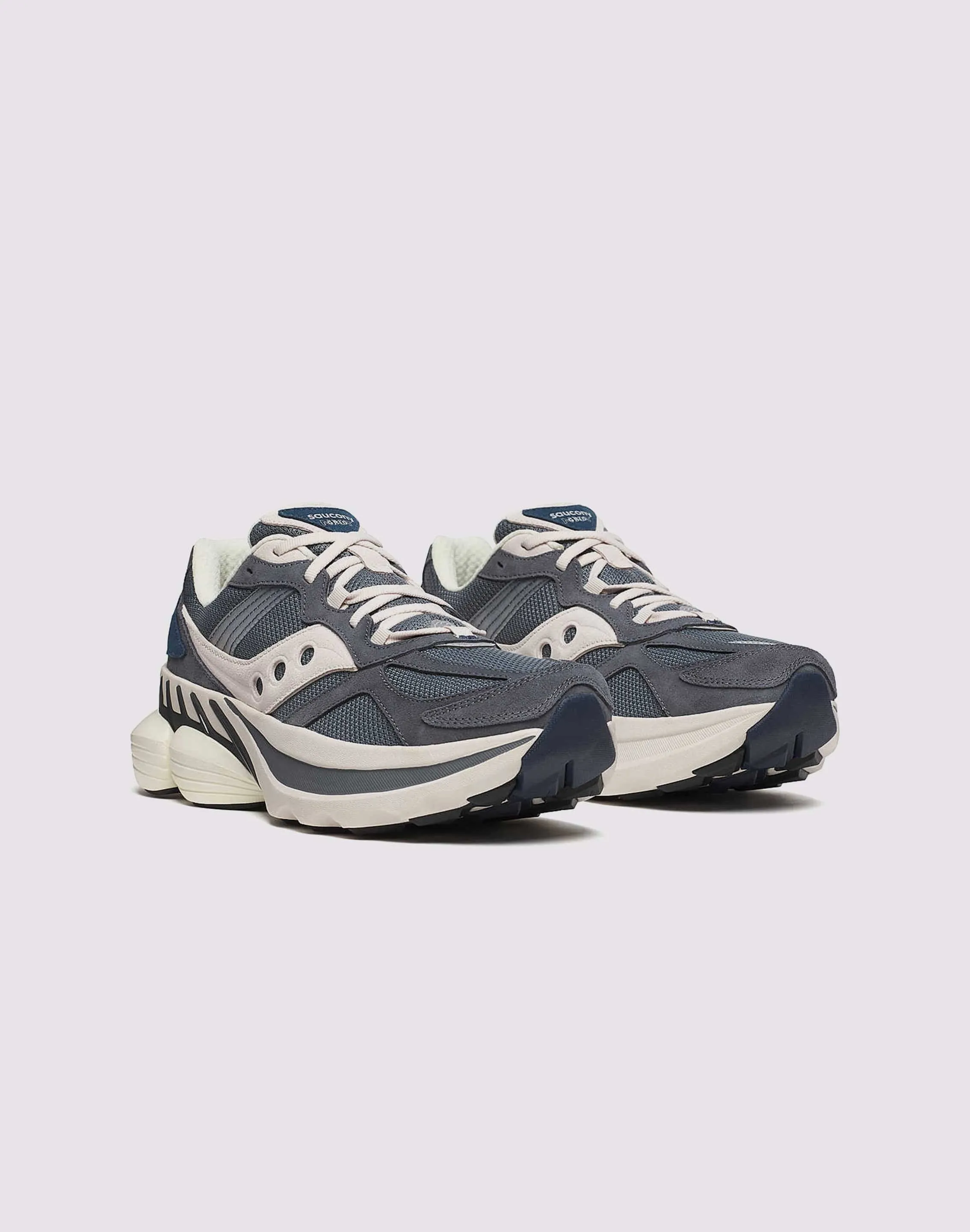 Saucony Grid NXT Suede
