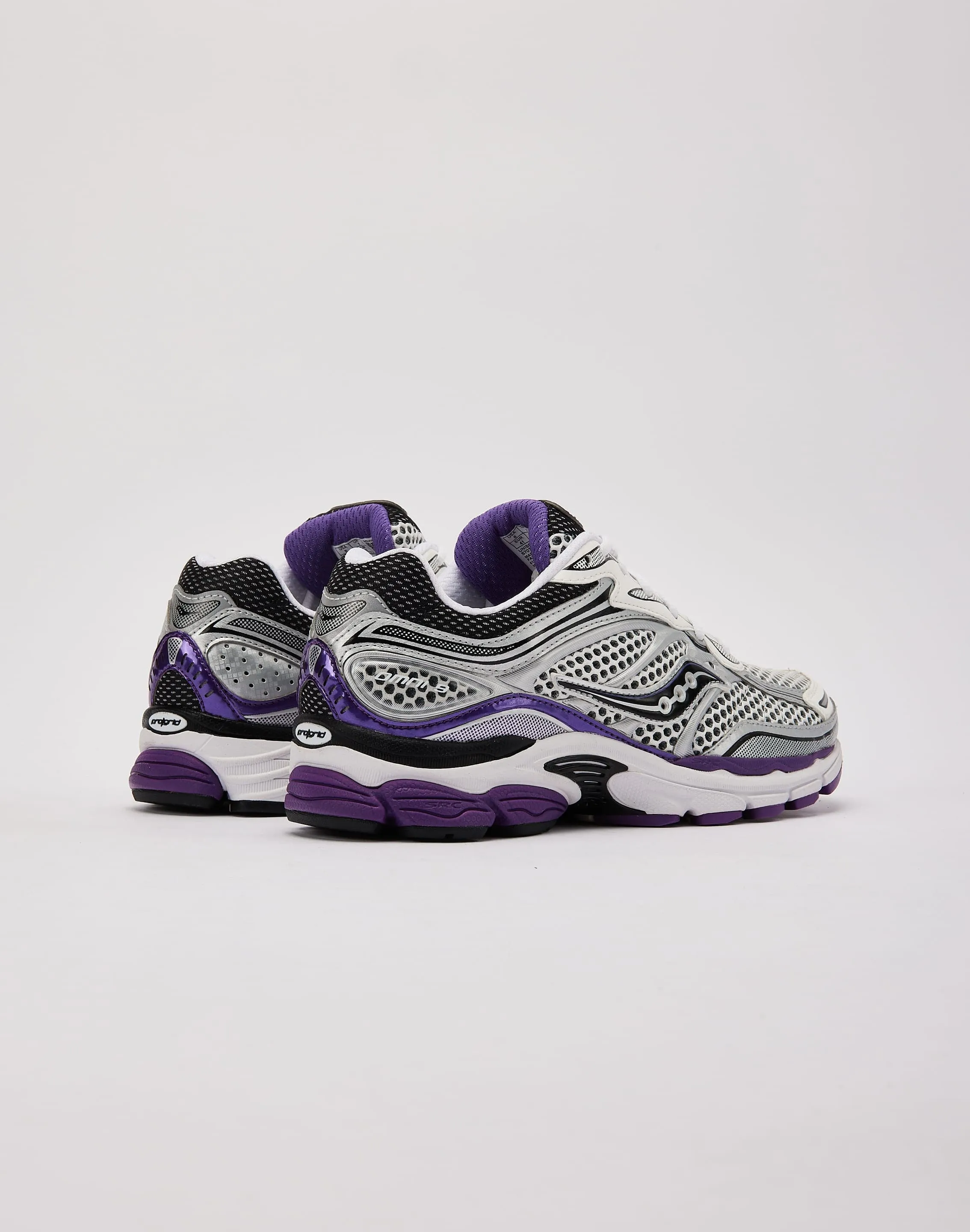 Saucony ProGrid Omni 9