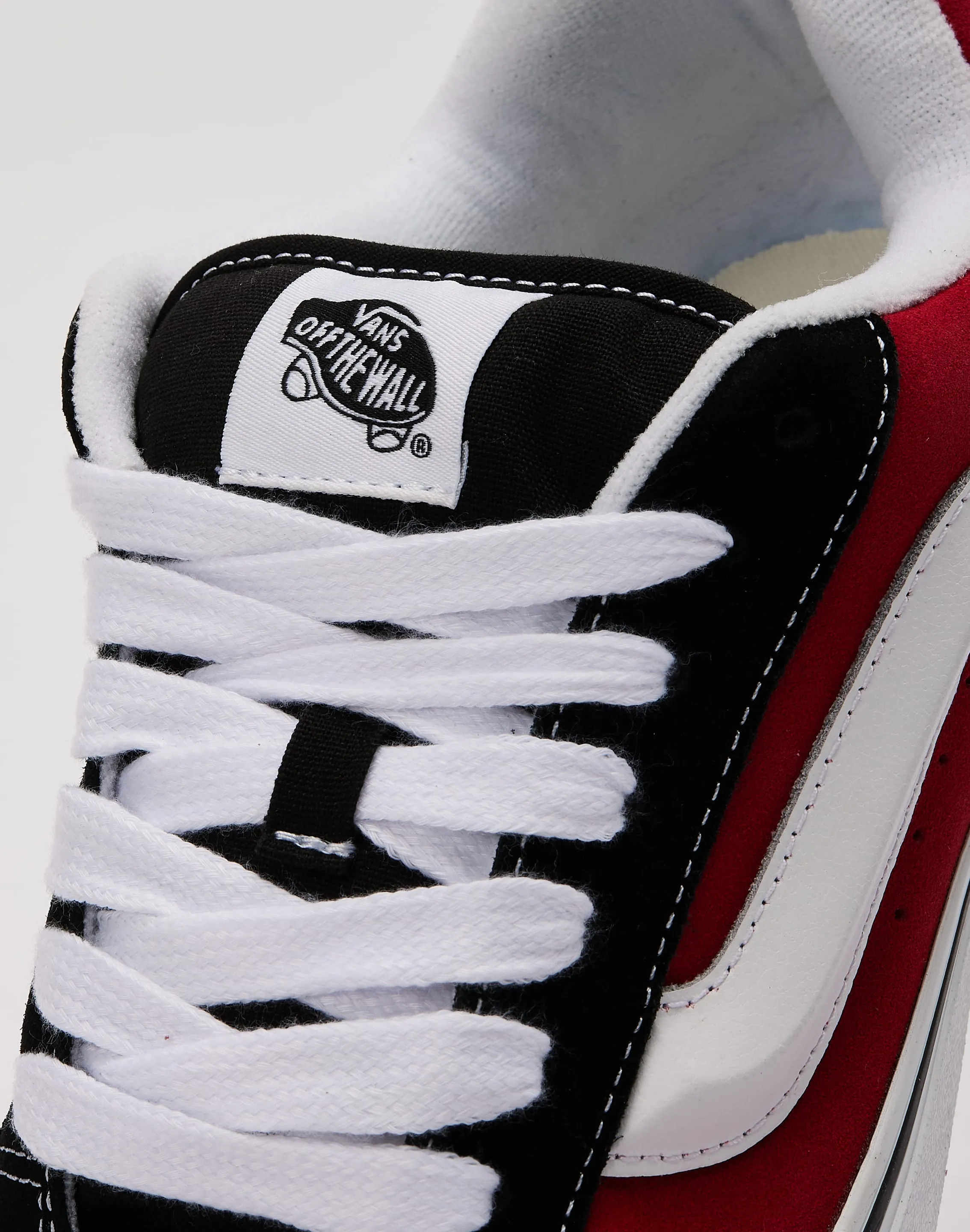 Vans Knu Skool