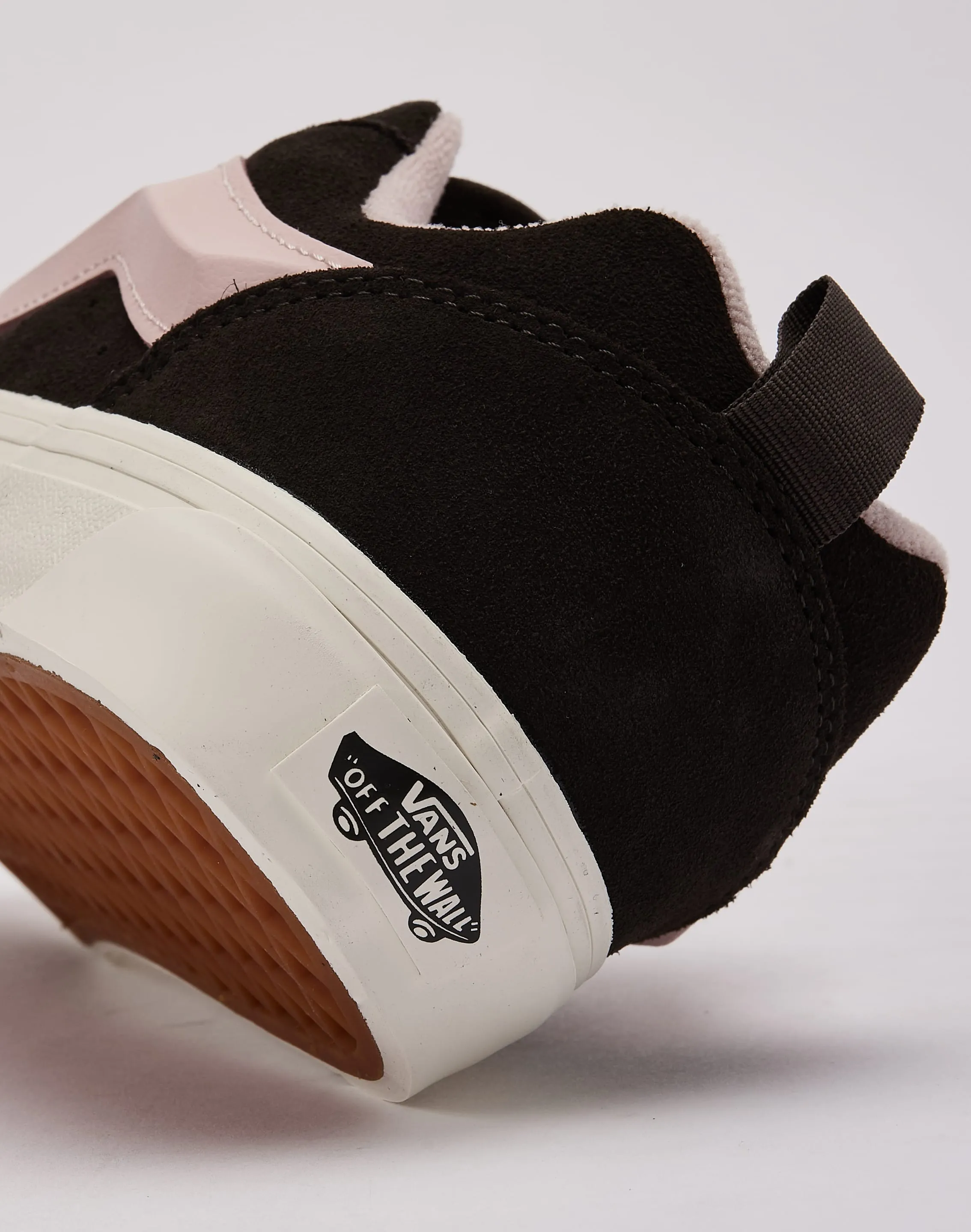 Vans Knu Skool