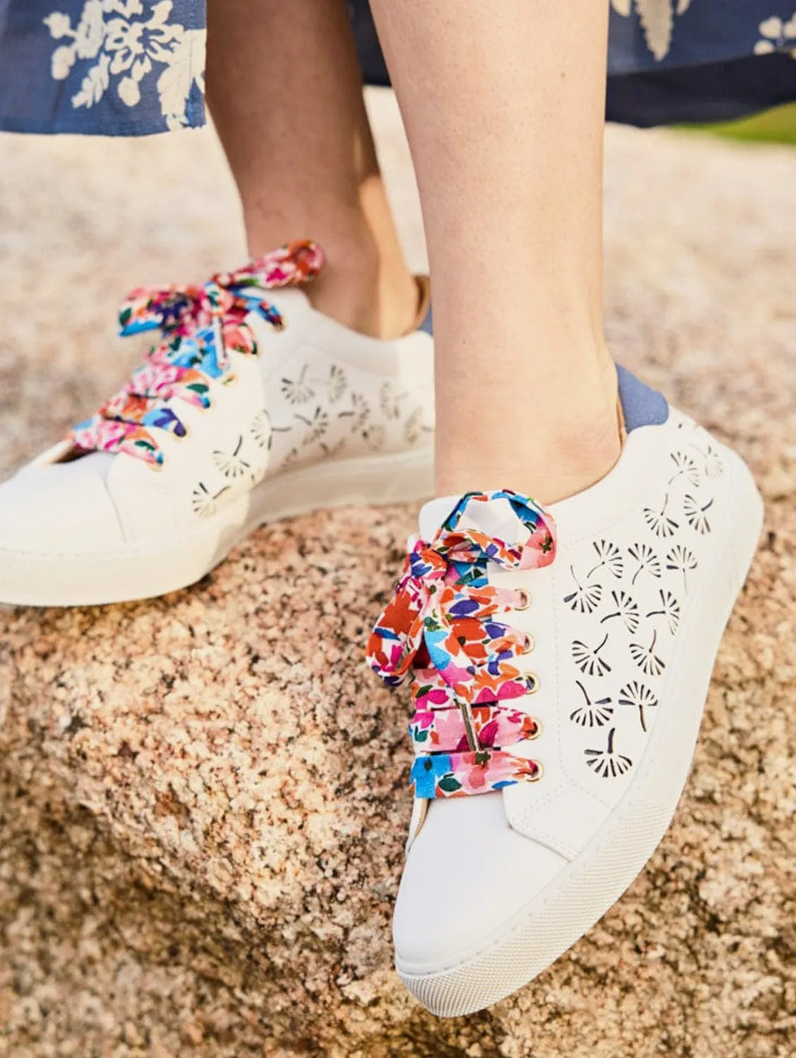 Virevolte Recycled Grain Leather Vegan Sneakers | Celestial Ginko